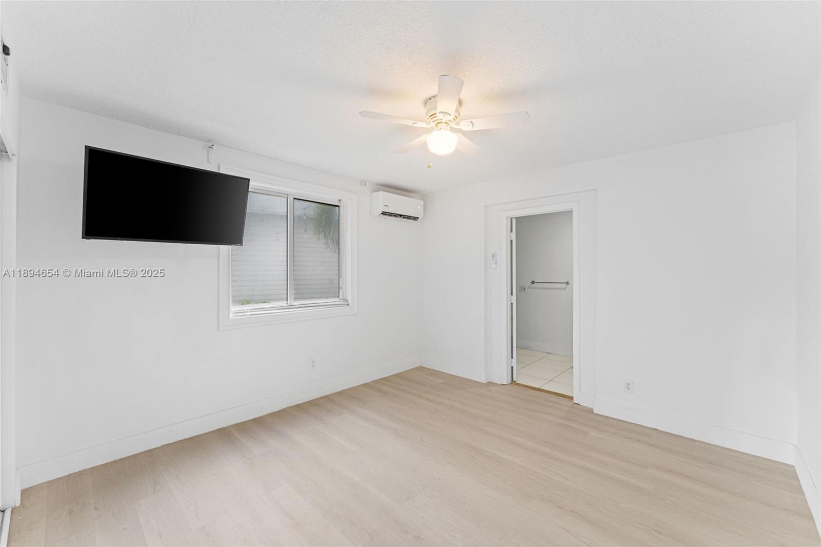 BUNCHE PARK - Residential