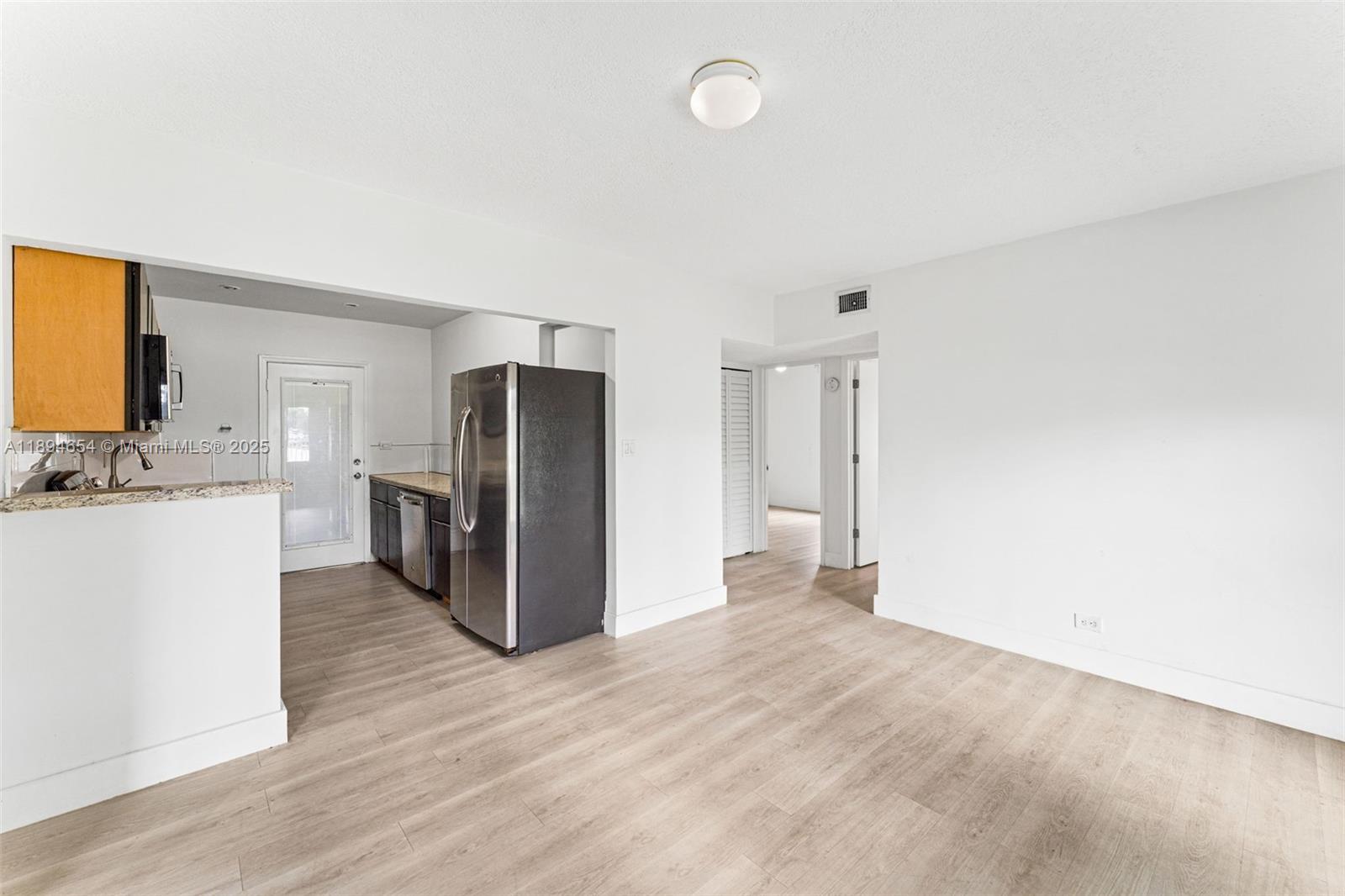 BUNCHE PARK - Residential