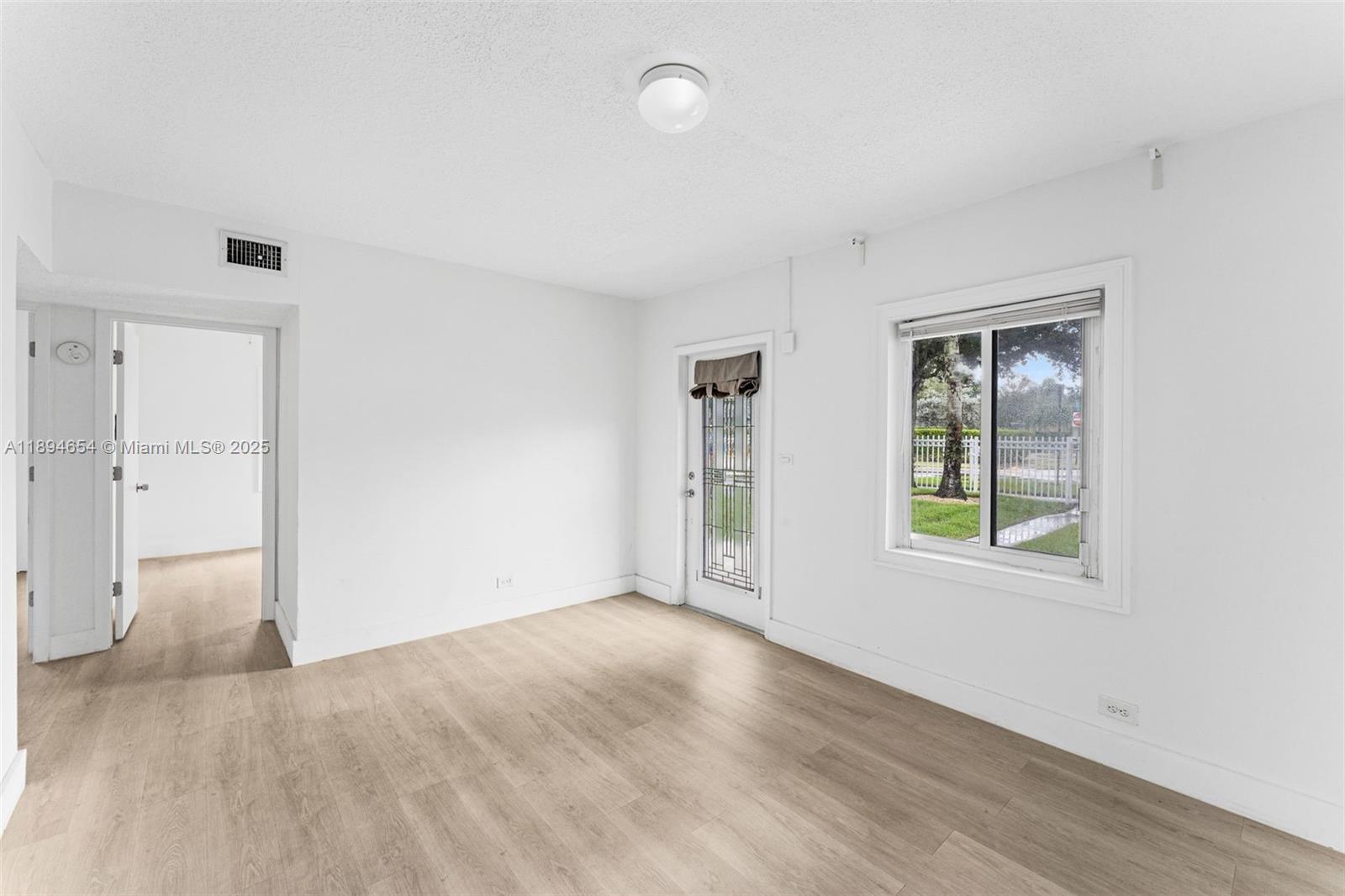 BUNCHE PARK - Residential