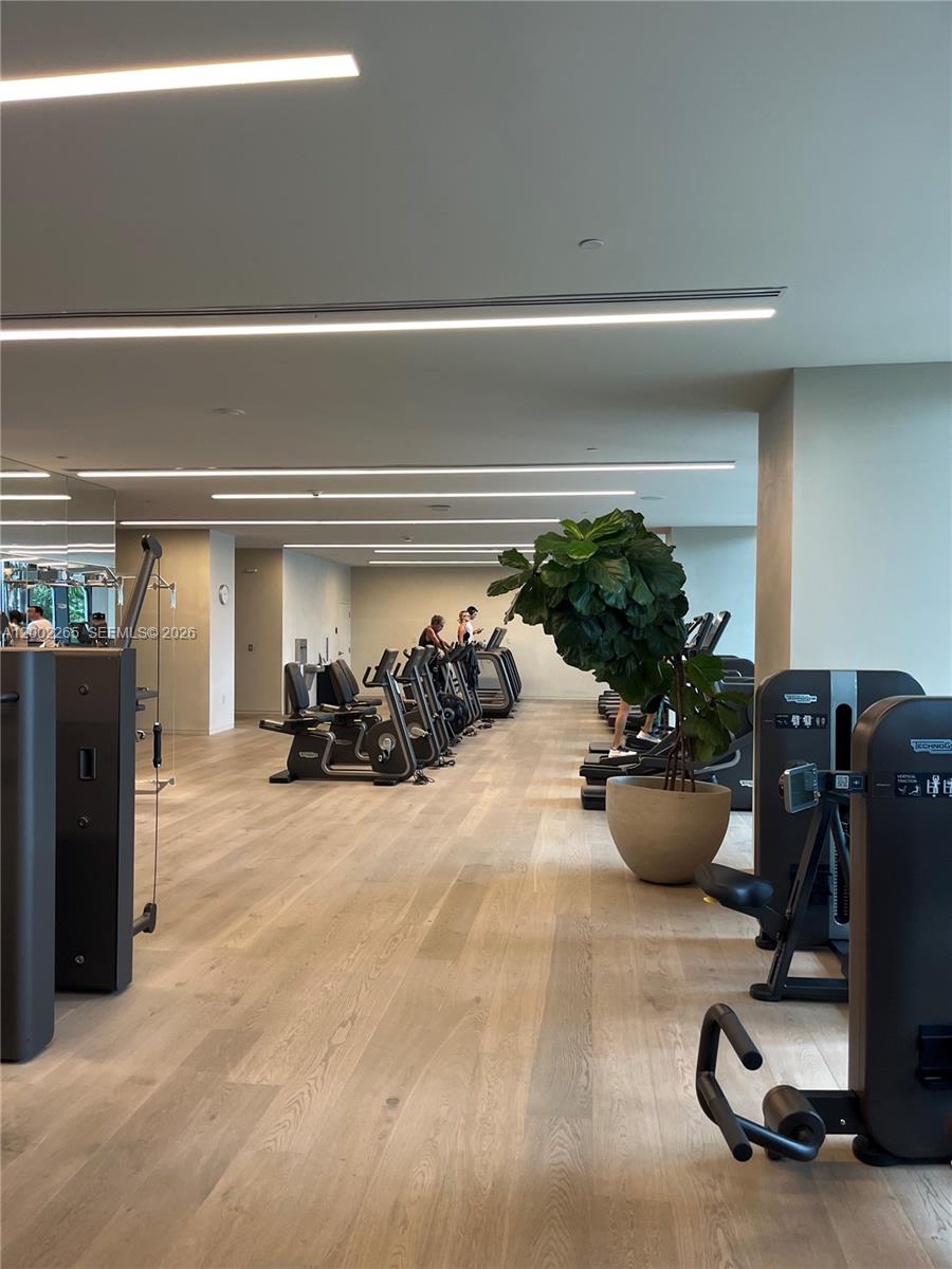 PARAISO BAY CONDO - Residential Lease