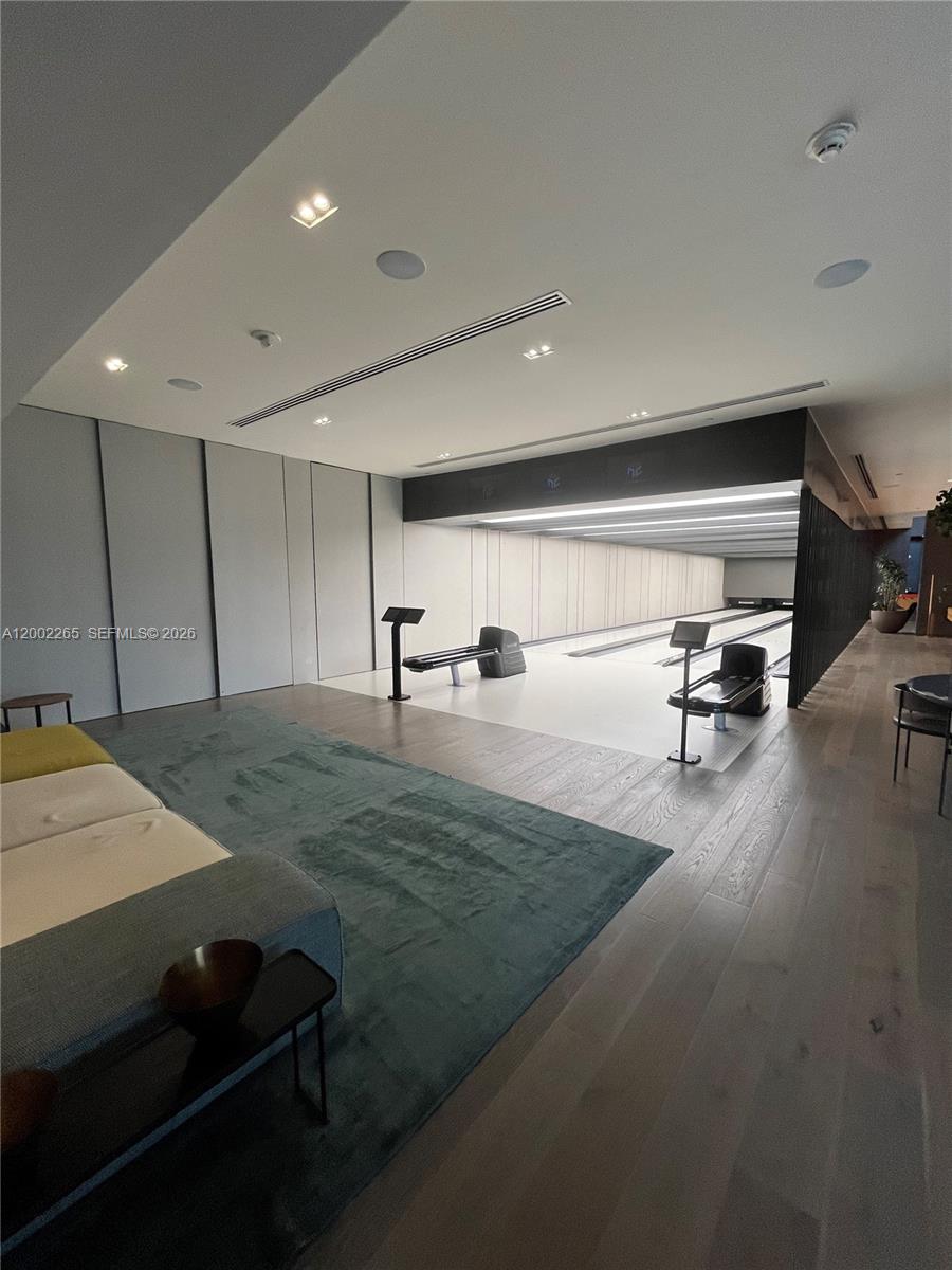 PARAISO BAY CONDO - Residential Lease