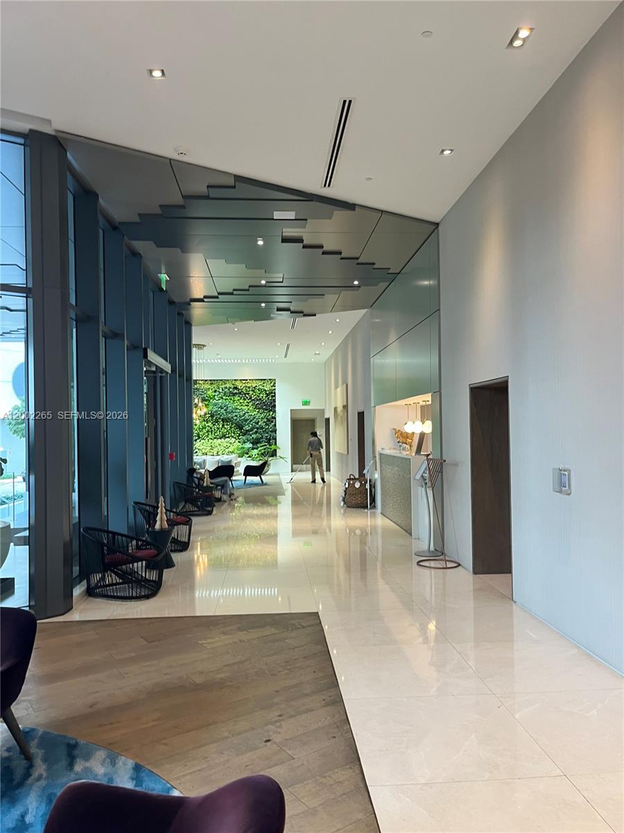 PARAISO BAY CONDO - Residential Lease