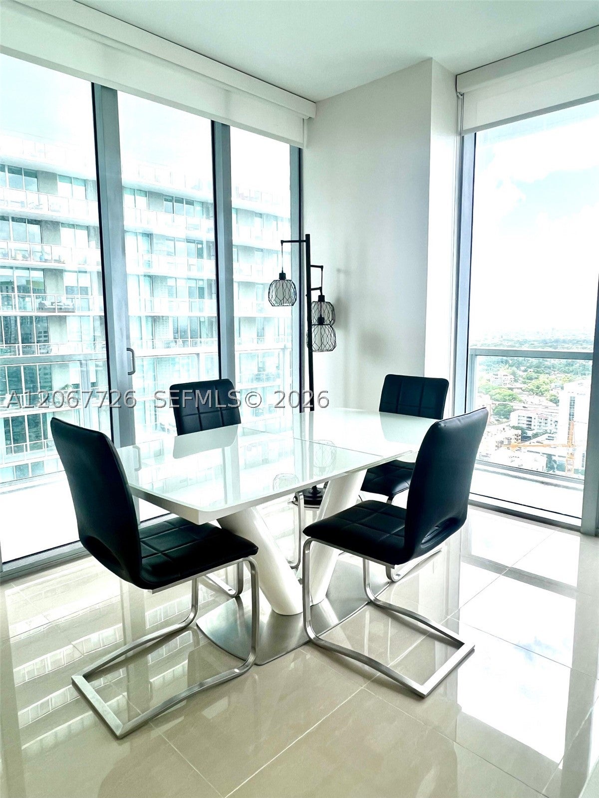 1111 SW 1st Ave 3214