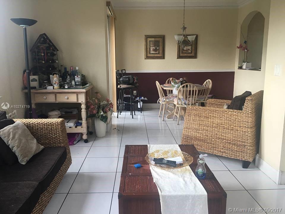 Great two story CONDO in Courtyards of Náutica. 2 BEDROOMS 2.5 BATHROOMS, LIVING ROOM, SMALL BALCONY, VERY SAFE COMMUNITY, GREAT LOCATION. CARPET IN ROOMS AND ON STAIRWELL!!! TILE FLOOR THROUGHOUT KITCHEN & LIVING SPACE!!! CLOSE TO SHOPPING CENTERS, AND EXPRESSWAYS!!!! Text LA for showings.