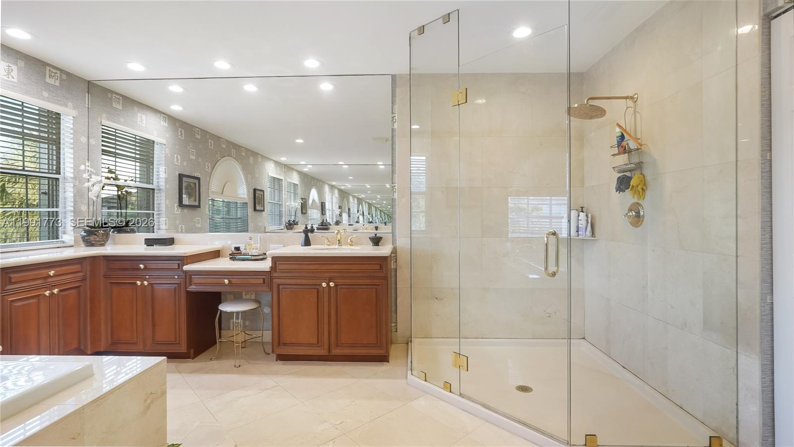 SUNSET LAKES PLAT TWO - Residential