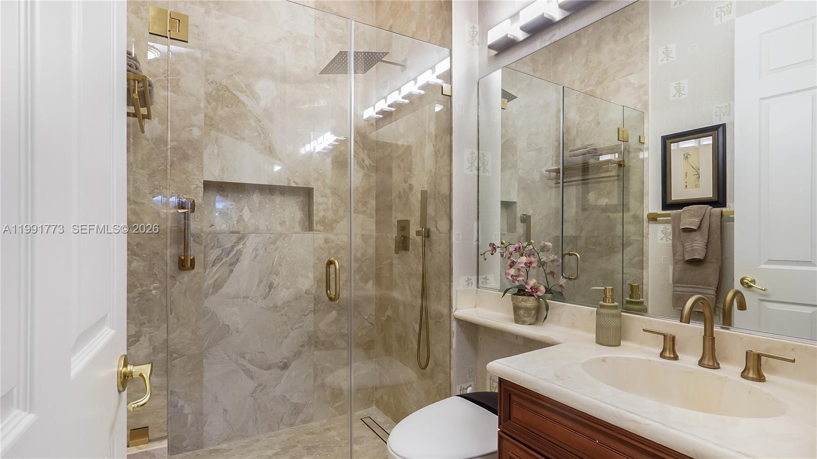 SUNSET LAKES PLAT TWO - Residential