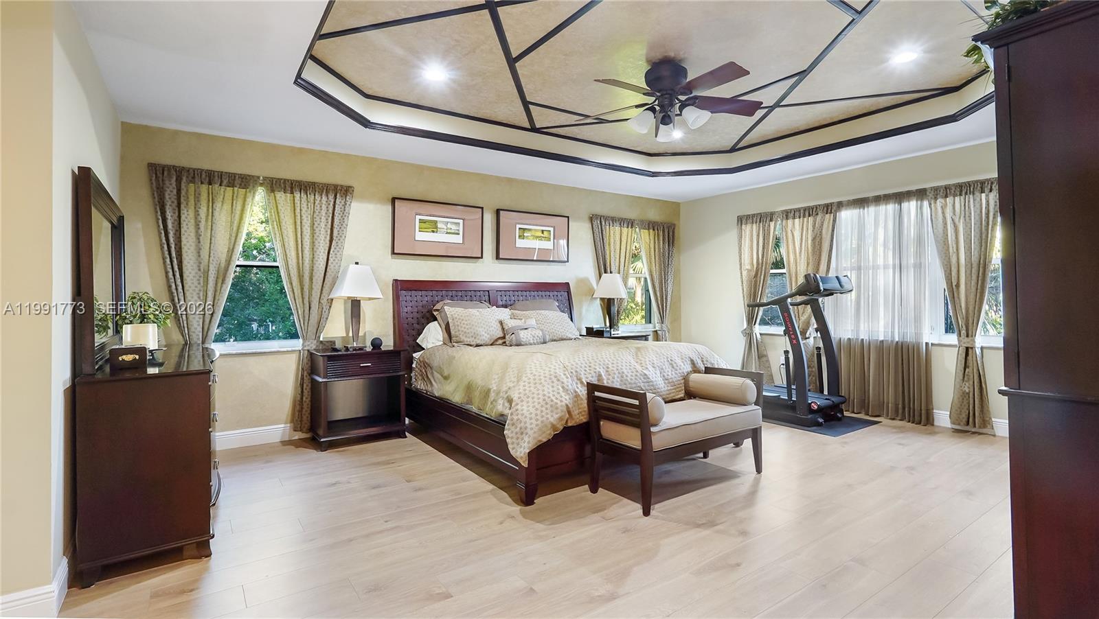 SUNSET LAKES PLAT TWO - Residential