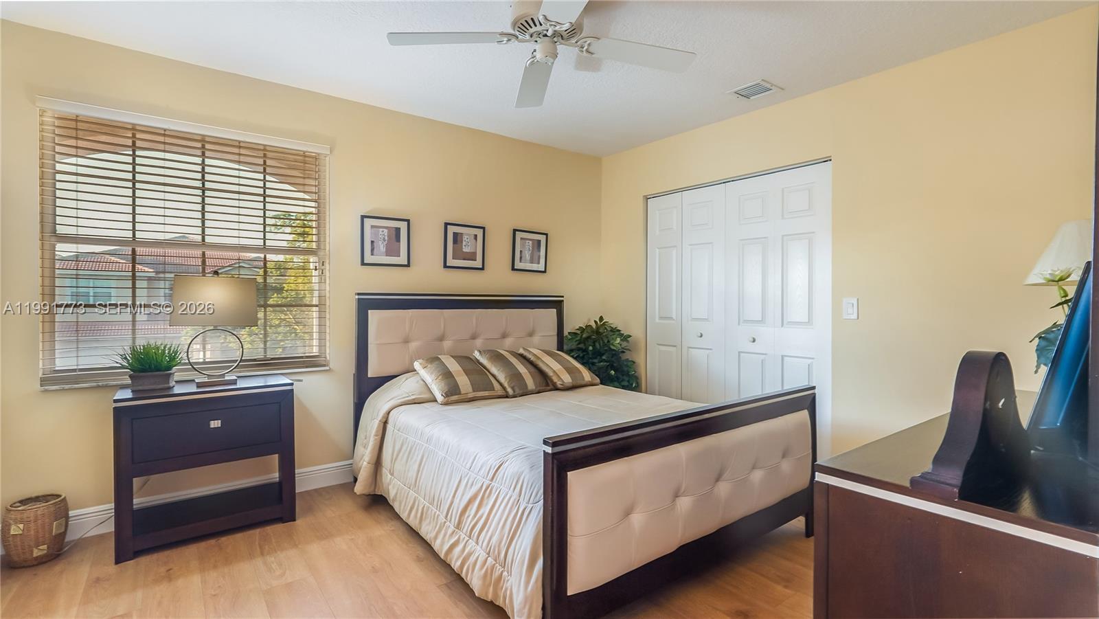 SUNSET LAKES PLAT TWO - Residential