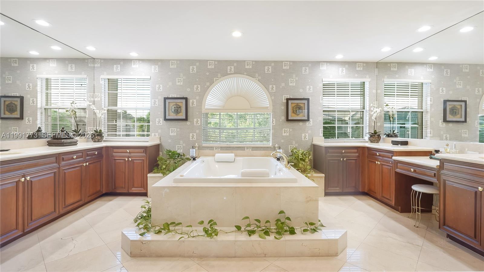 SUNSET LAKES PLAT TWO - Residential