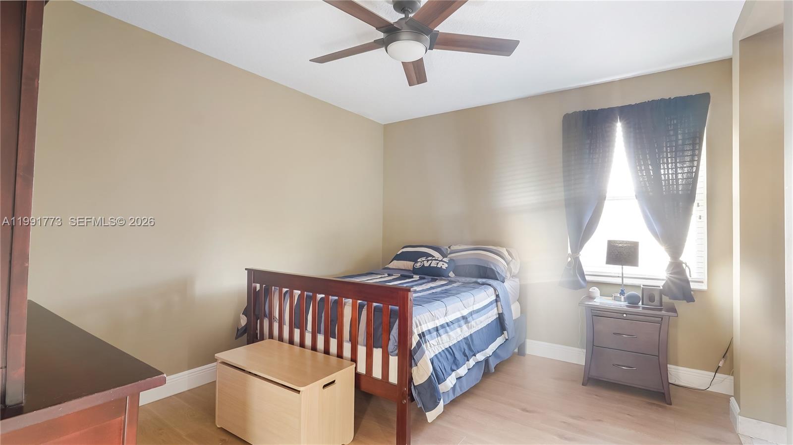 SUNSET LAKES PLAT TWO - Residential