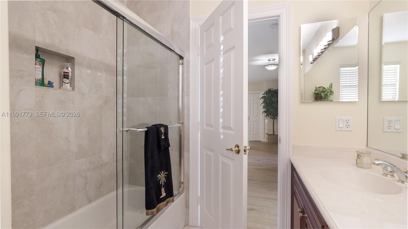 SUNSET LAKES PLAT TWO - Residential