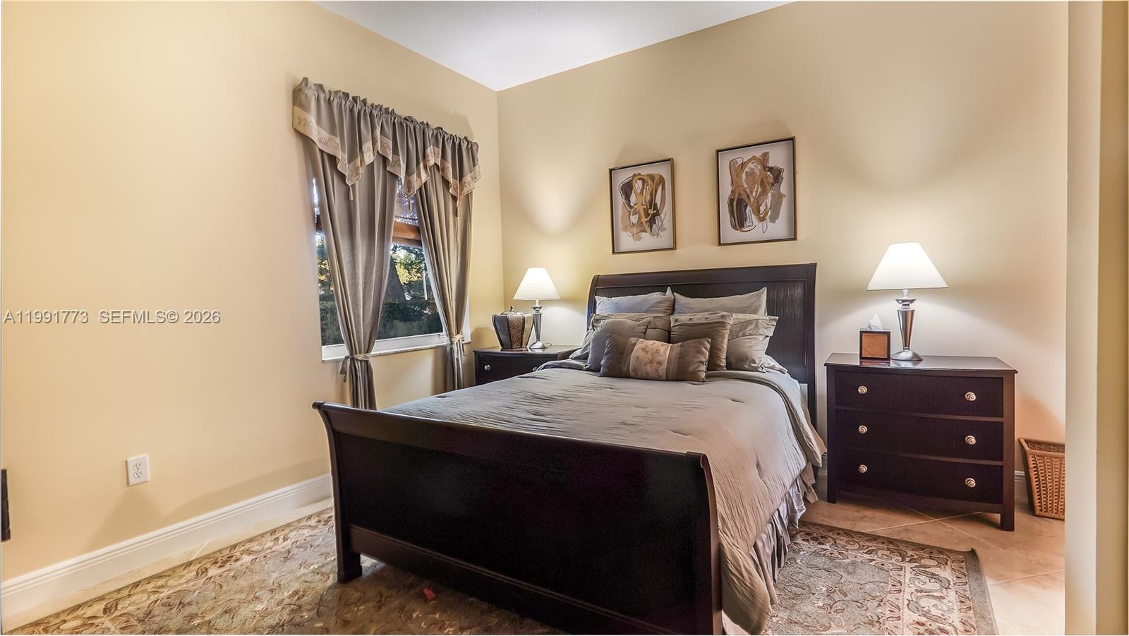 SUNSET LAKES PLAT TWO - Residential