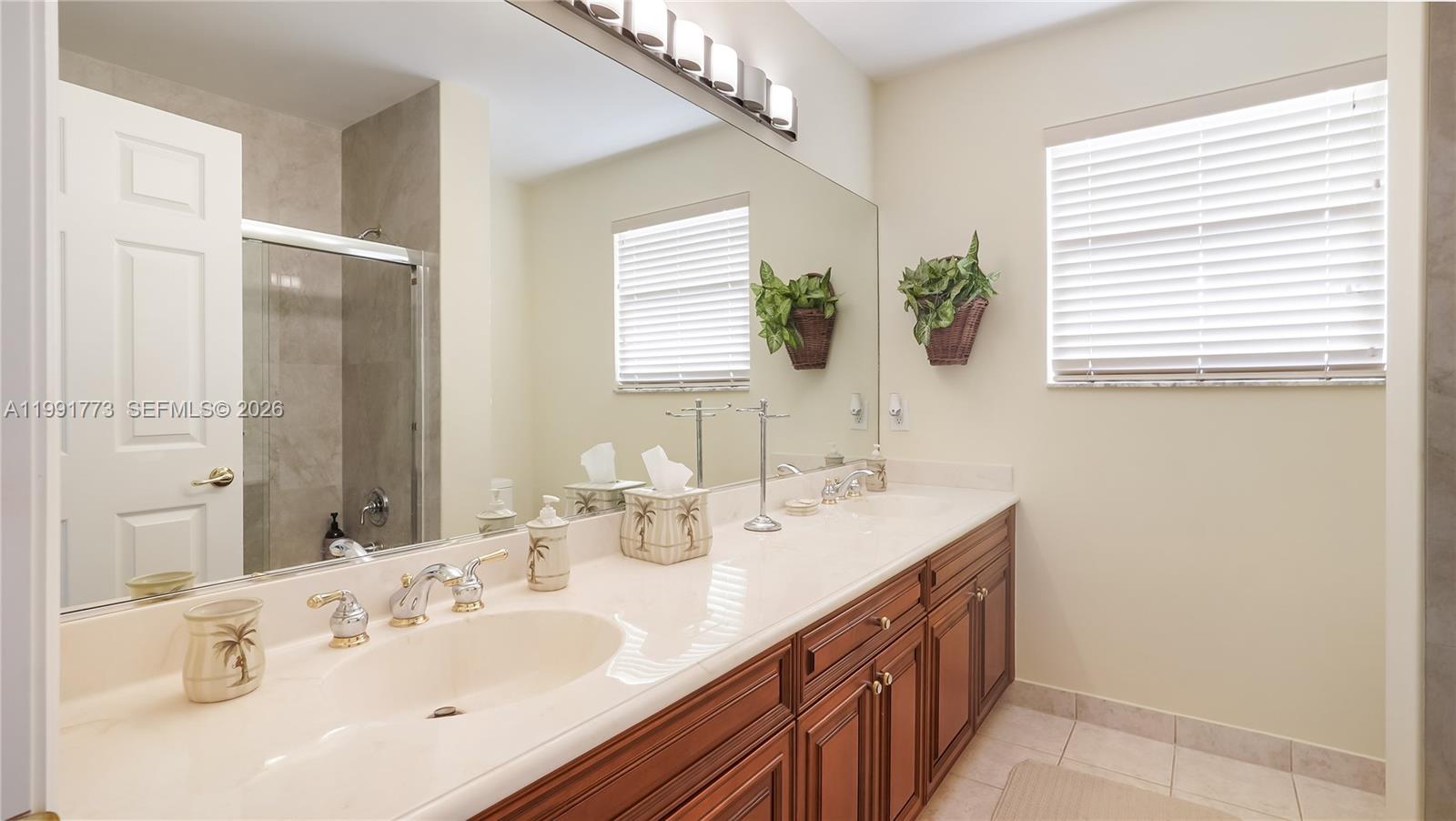 SUNSET LAKES PLAT TWO - Residential