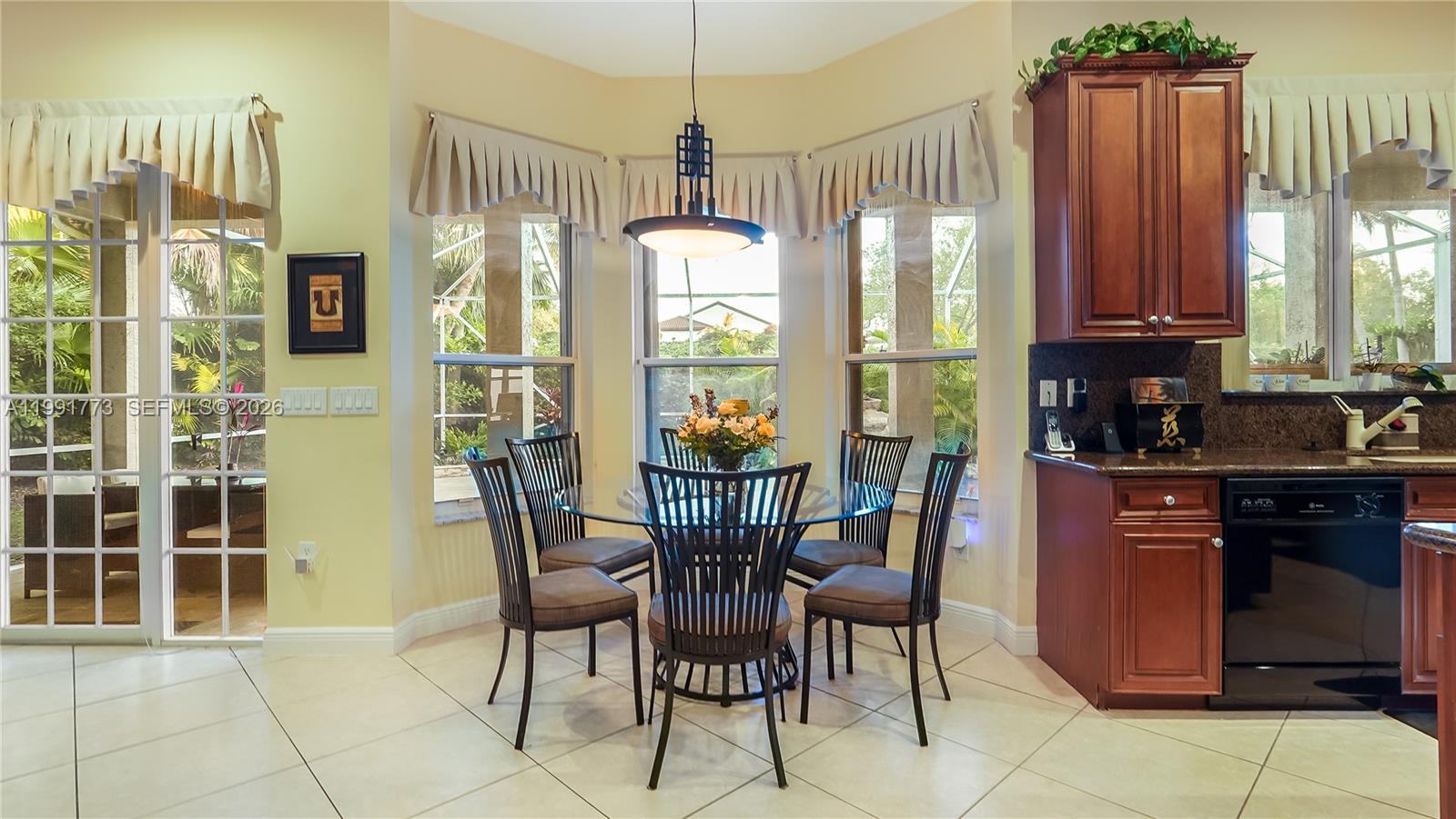 SUNSET LAKES PLAT TWO - Residential