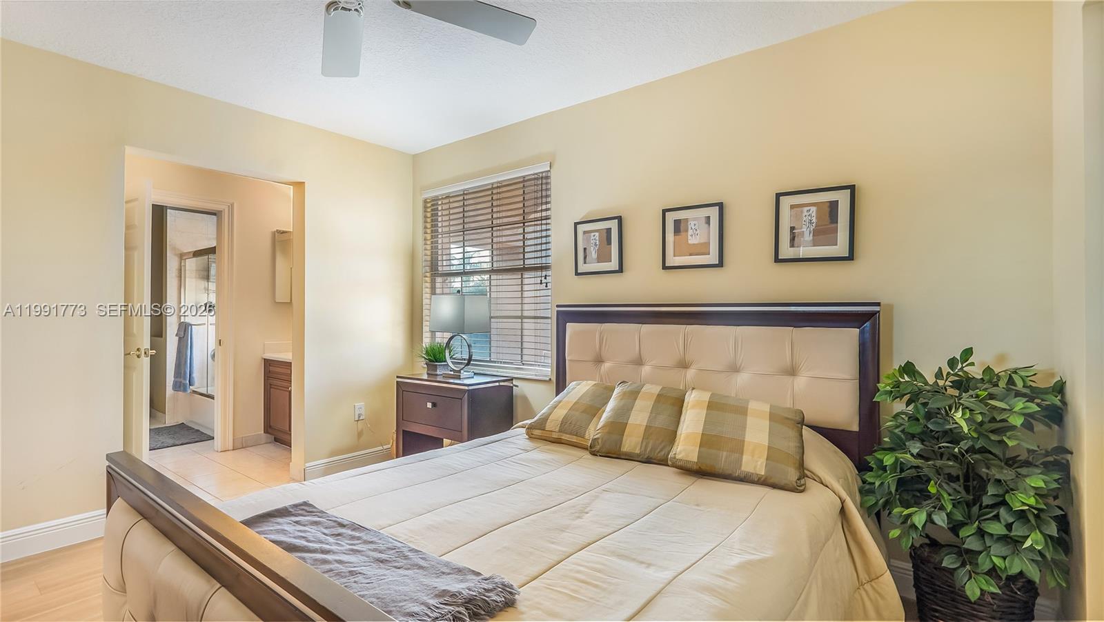 SUNSET LAKES PLAT TWO - Residential