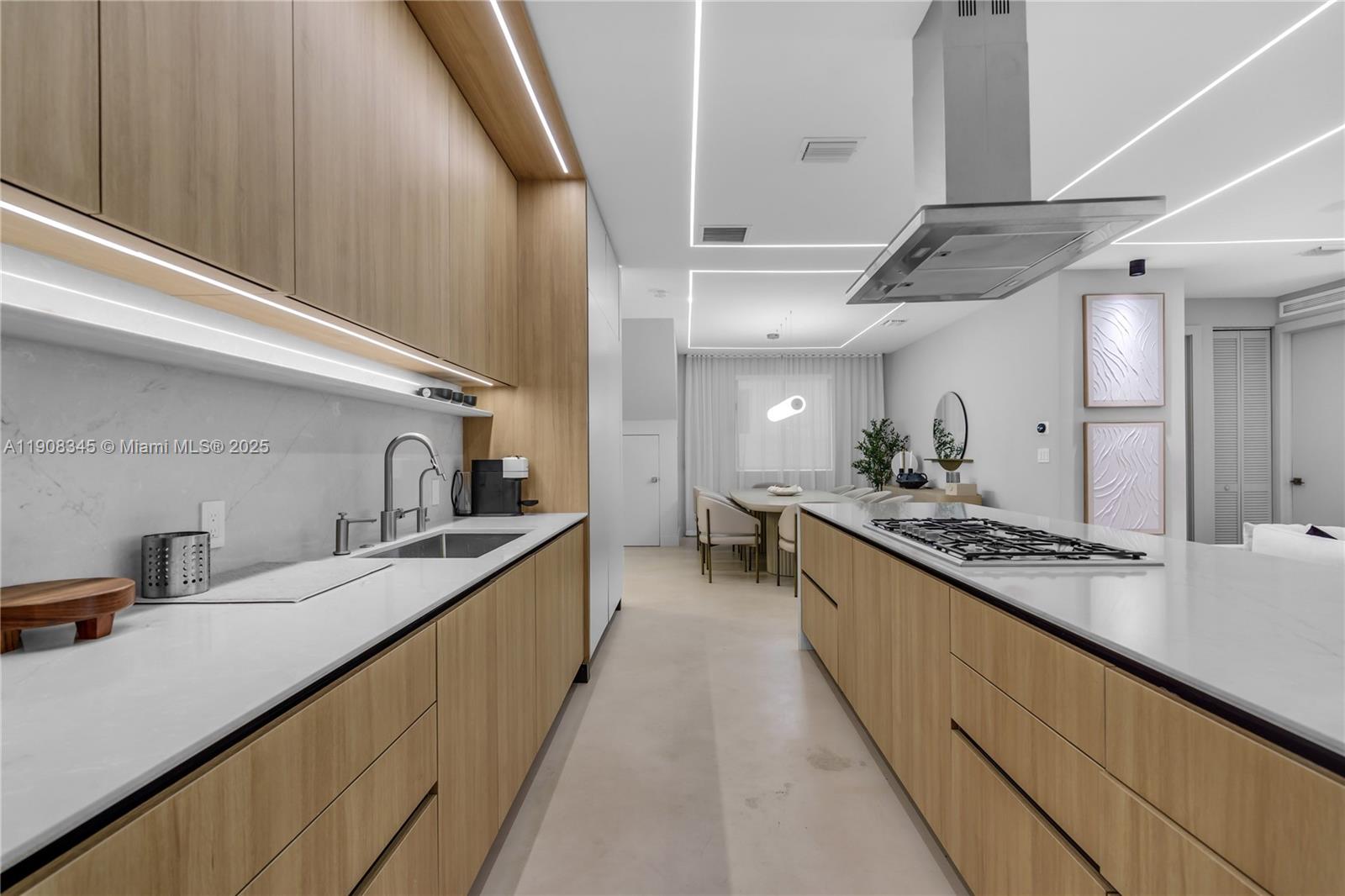 DORAL COMMONS RESIDENTIAL - Residential Lease