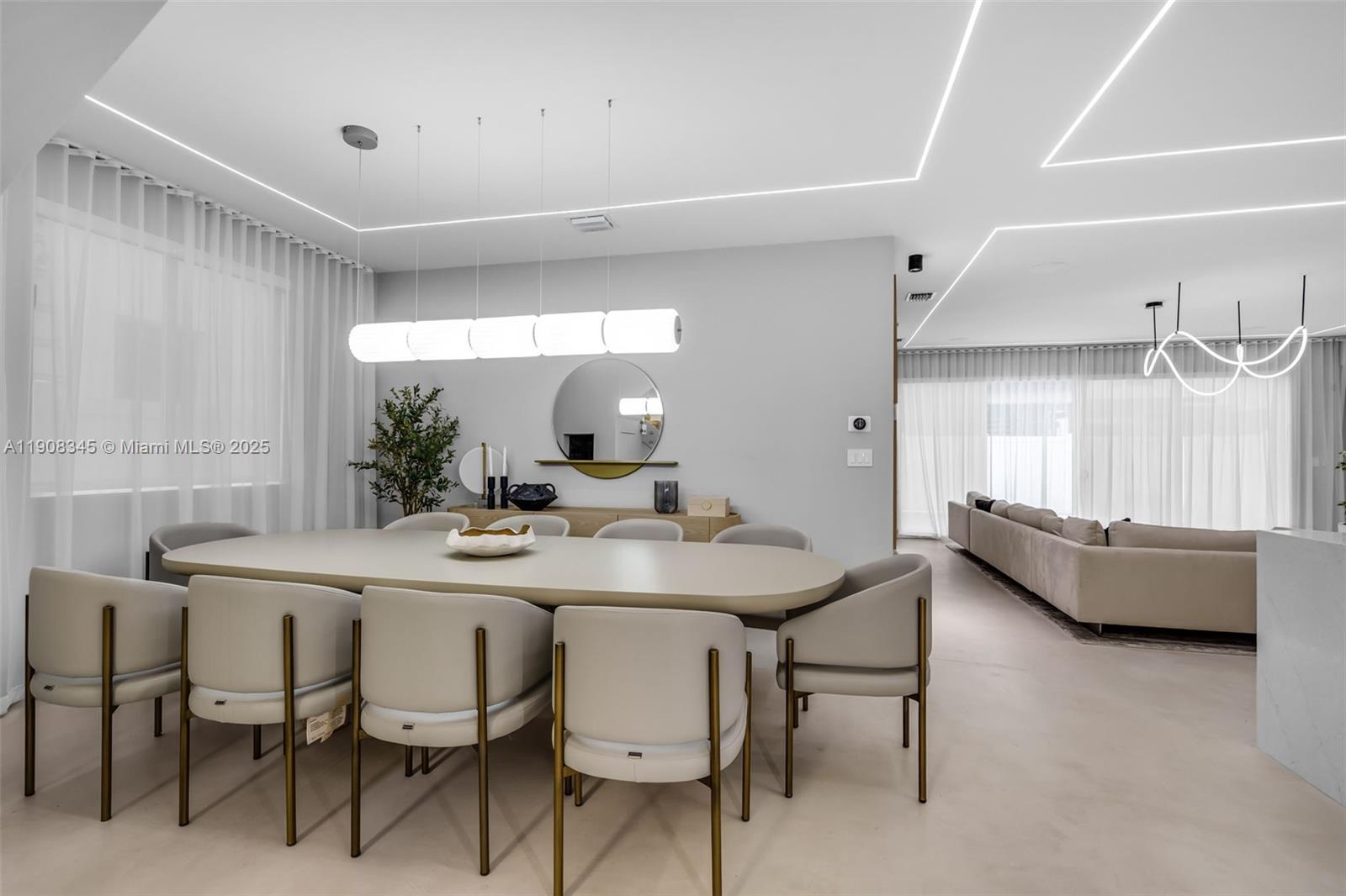 DORAL COMMONS RESIDENTIAL - Residential Lease