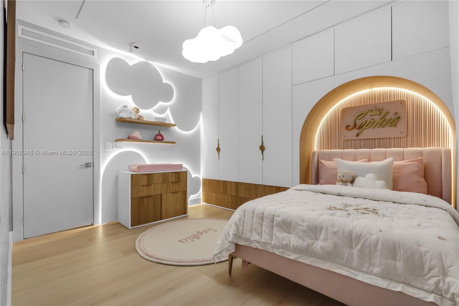 DORAL COMMONS RESIDENTIAL - Residential Lease