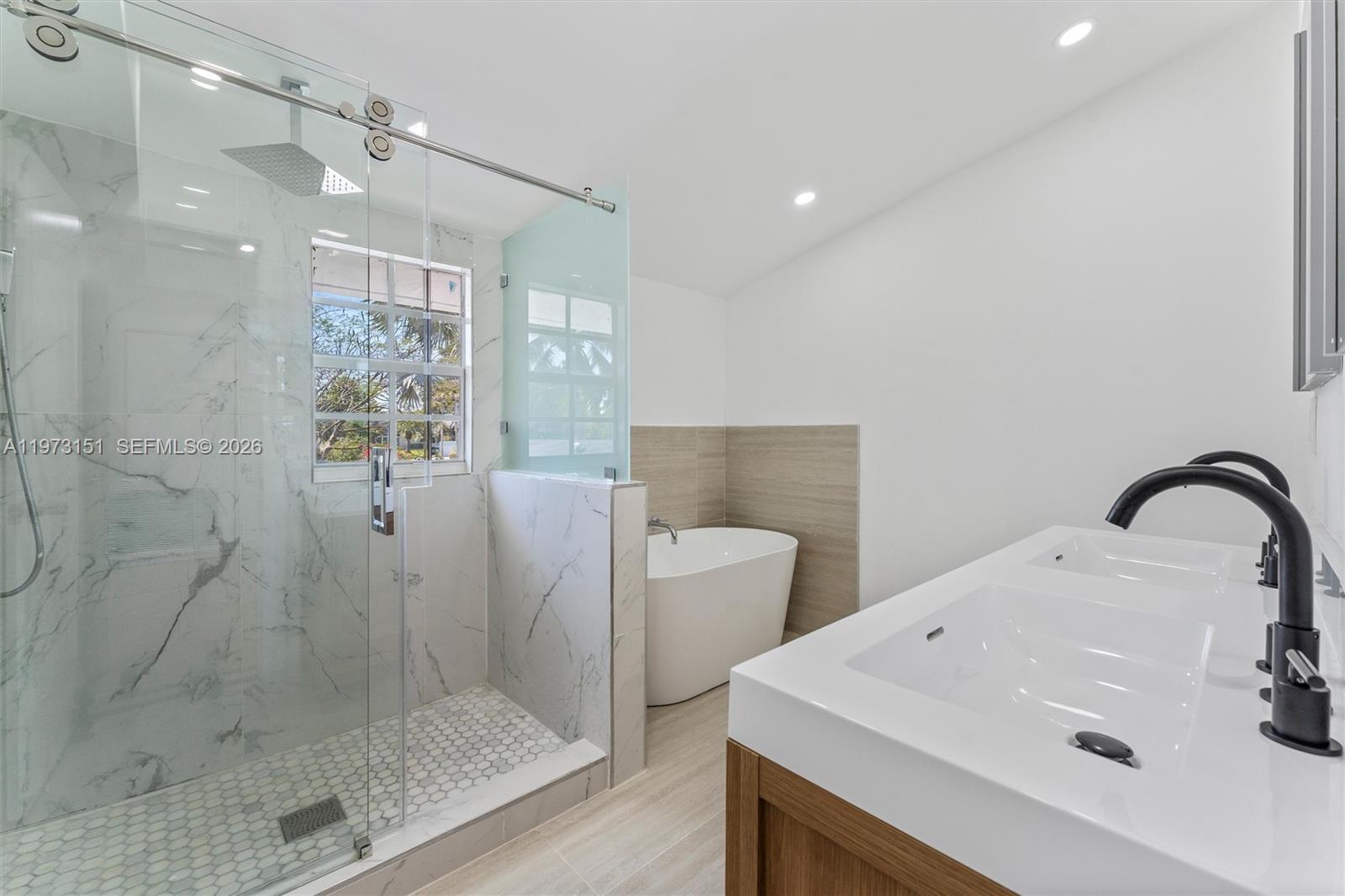 LAUDERDALE ISLES NO 2-BLK - Residential