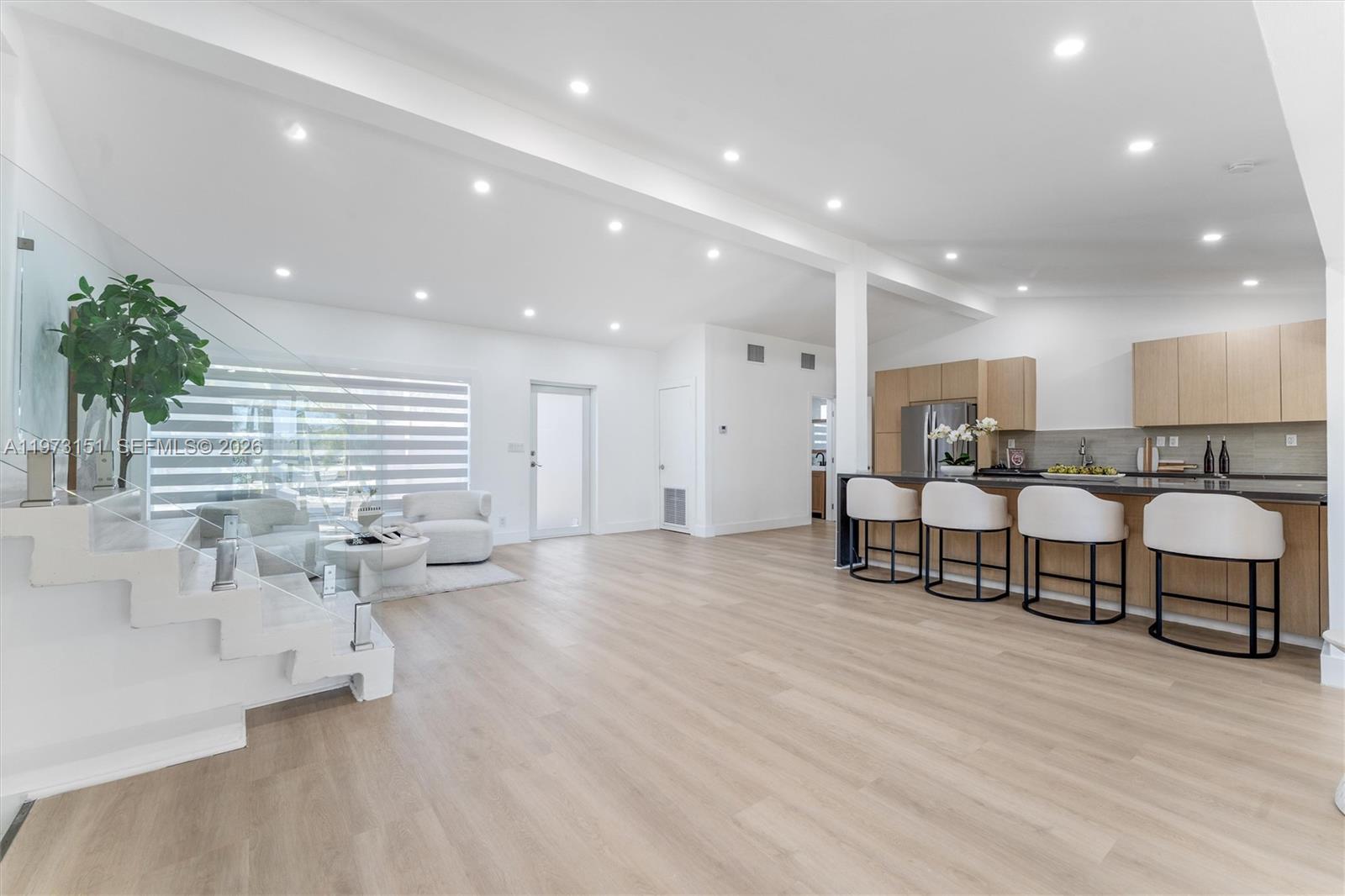 LAUDERDALE ISLES NO 2-BLK - Residential