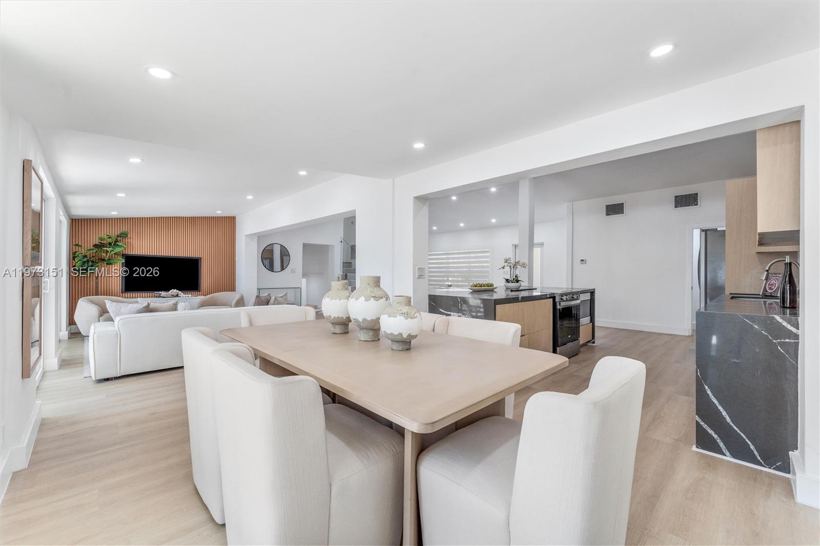 LAUDERDALE ISLES NO 2-BLK - Residential