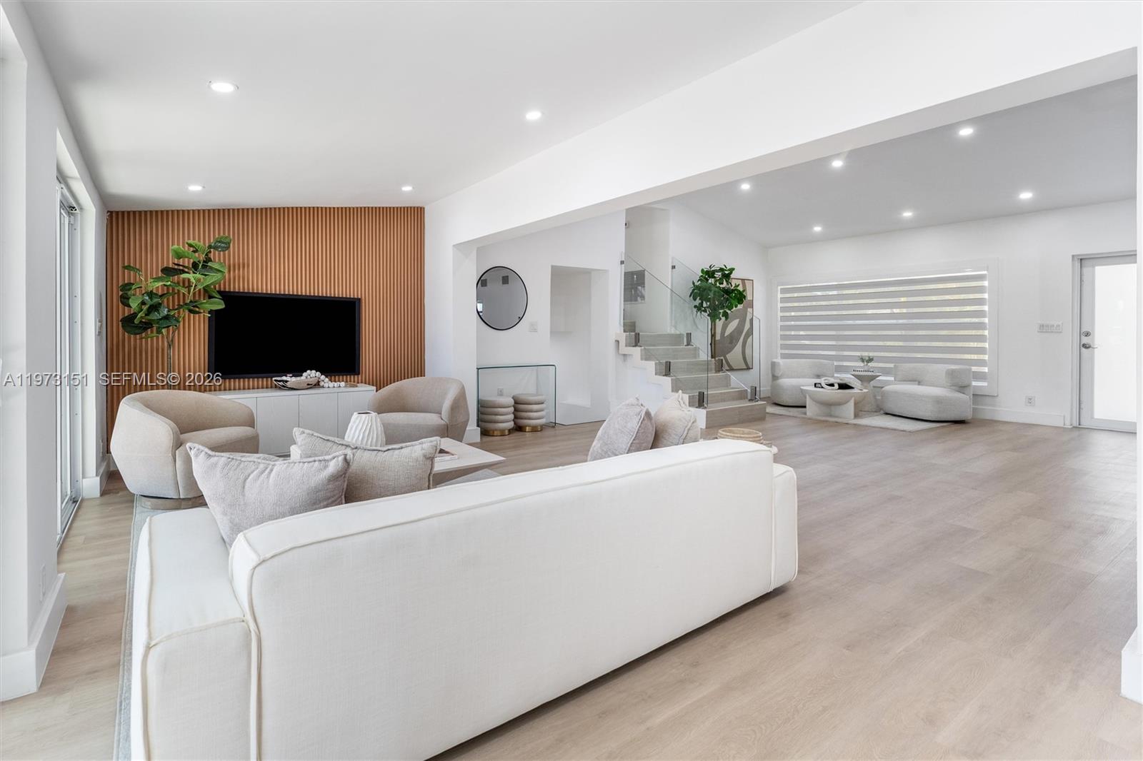 LAUDERDALE ISLES NO 2-BLK - Residential