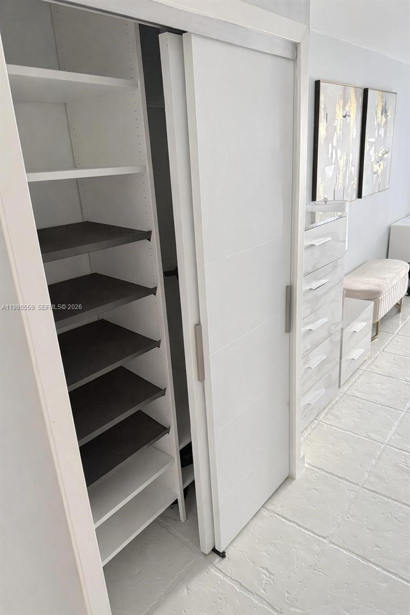 COMMODORE PLAZA CONDO - Residential Lease