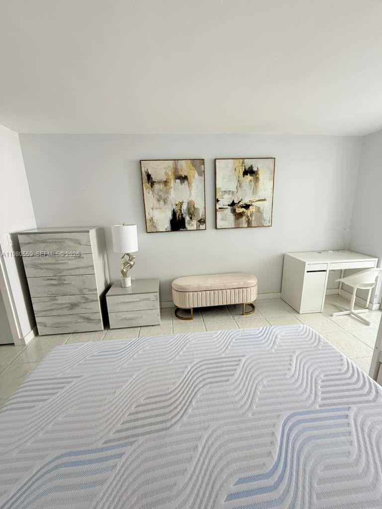 COMMODORE PLAZA CONDO - Residential Lease