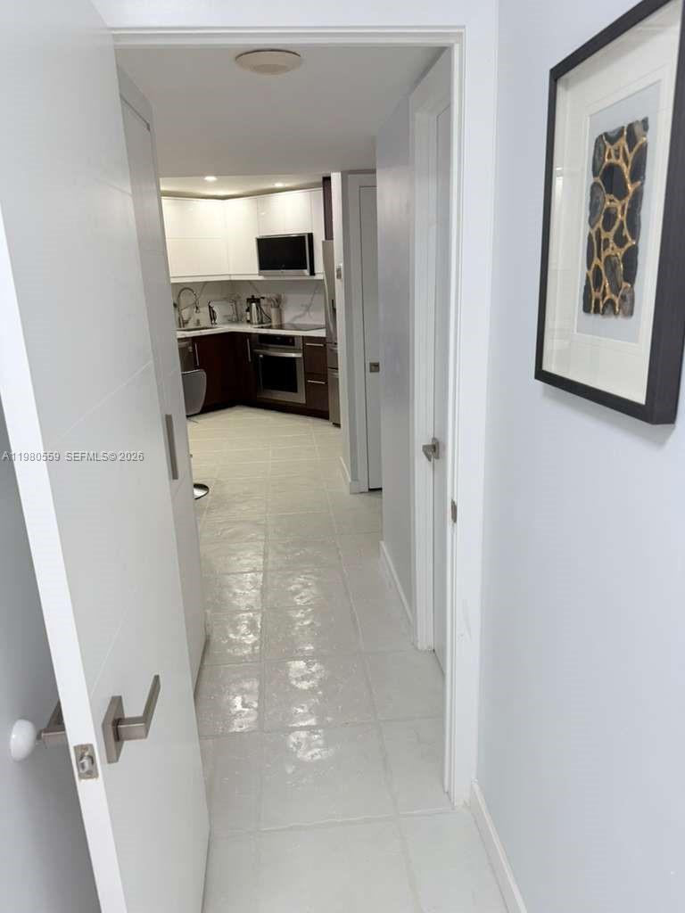 COMMODORE PLAZA CONDO - Residential Lease