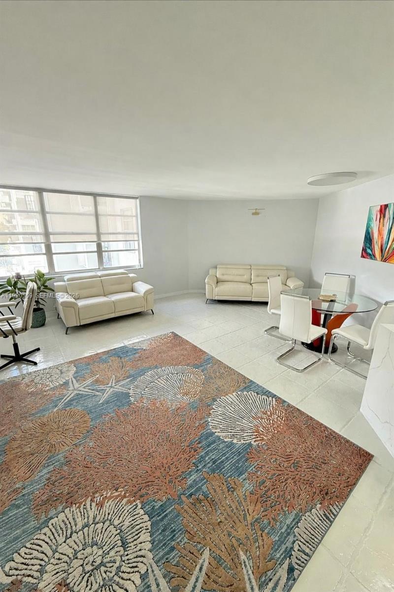 COMMODORE PLAZA CONDO - Residential Lease