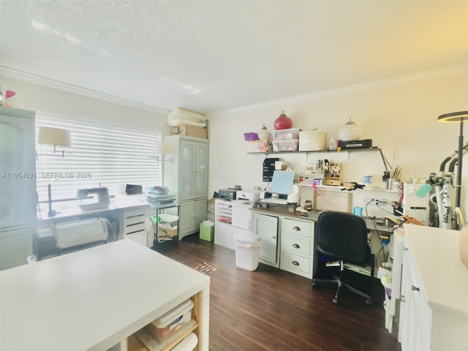 RACQUET CLUB APARTMENTS A - Residential