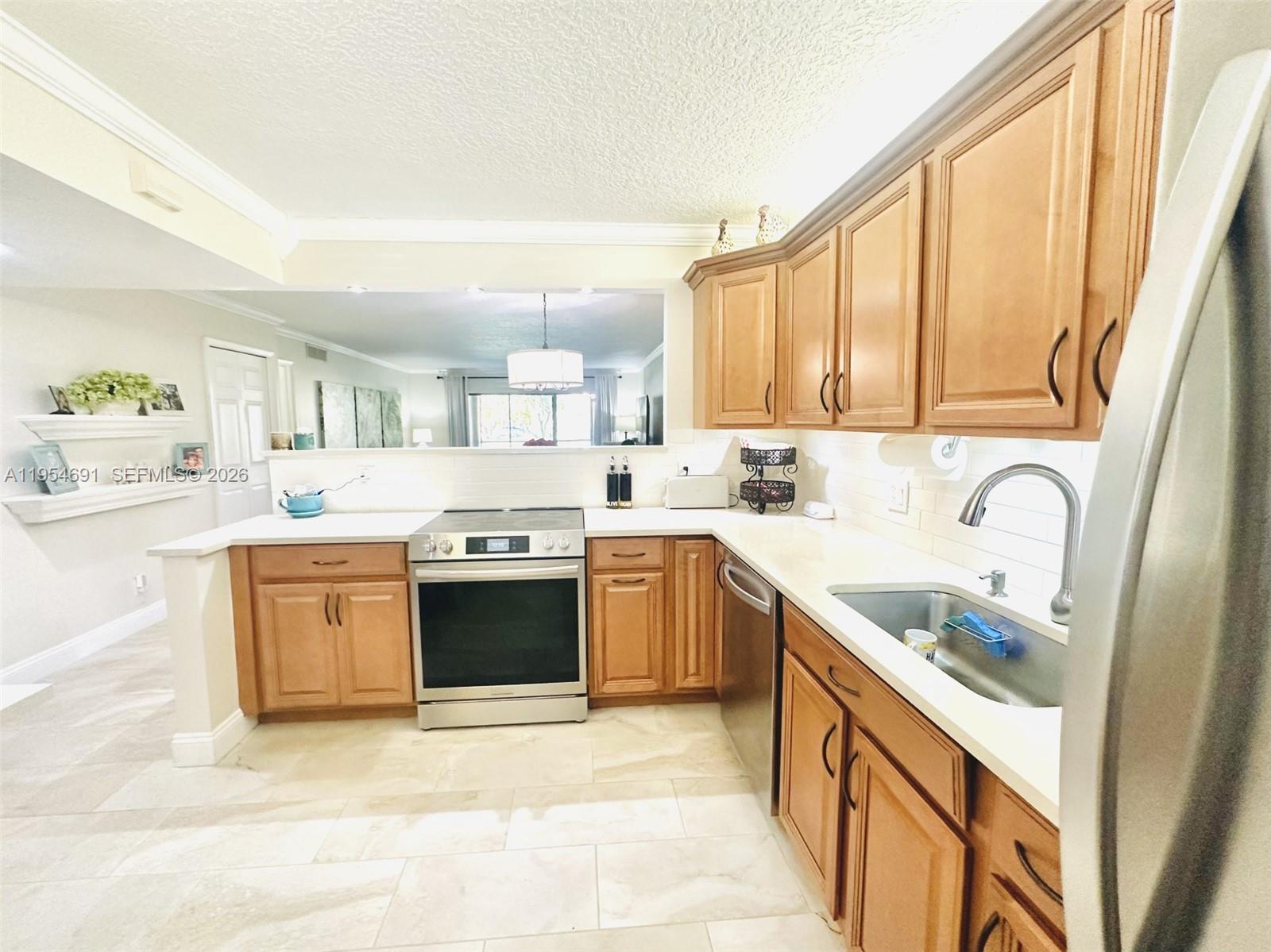 RACQUET CLUB APARTMENTS A - Residential