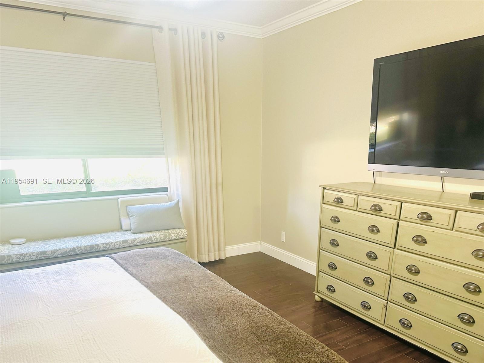 RACQUET CLUB APARTMENTS A - Residential