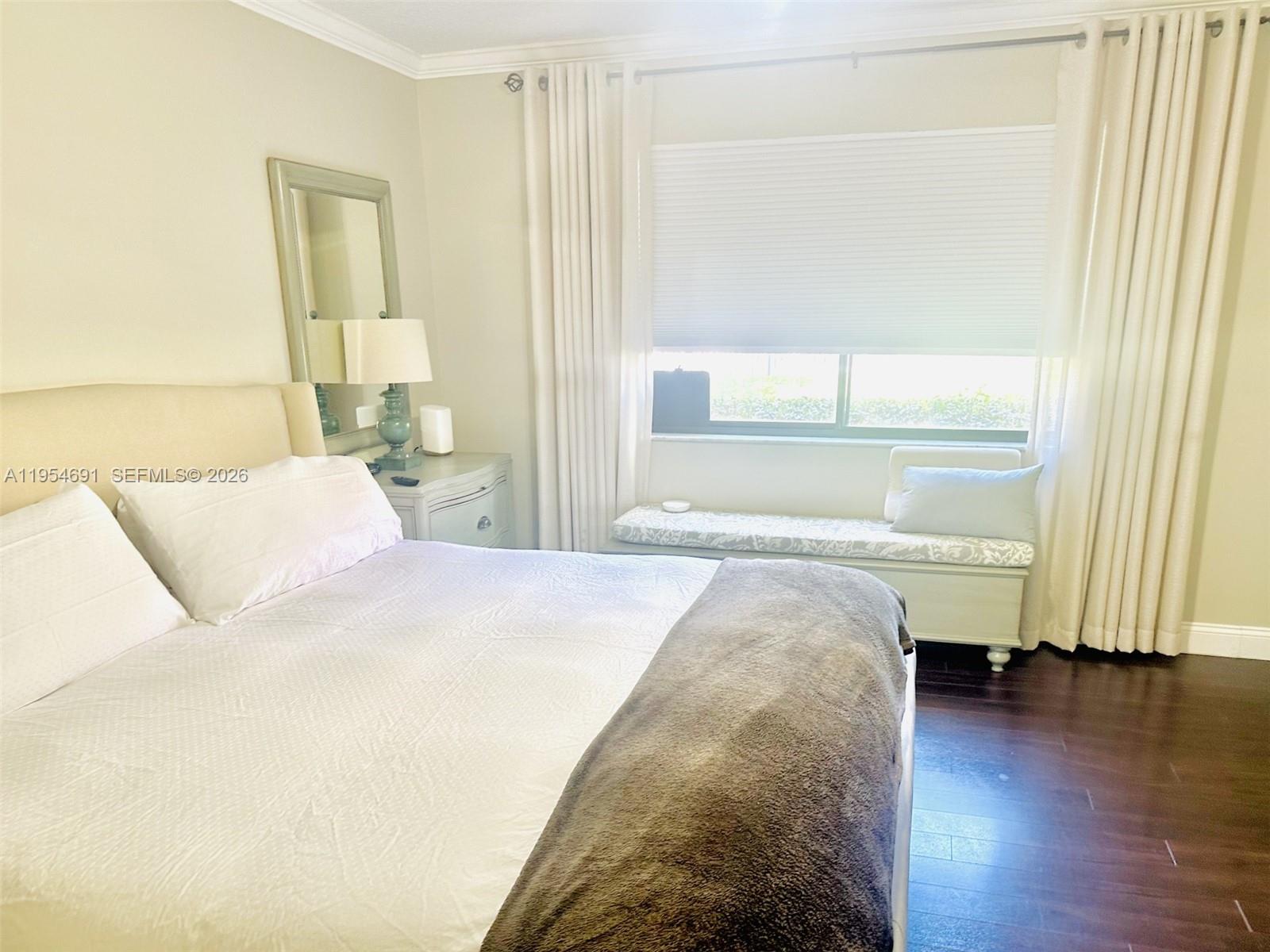 RACQUET CLUB APARTMENTS A - Residential