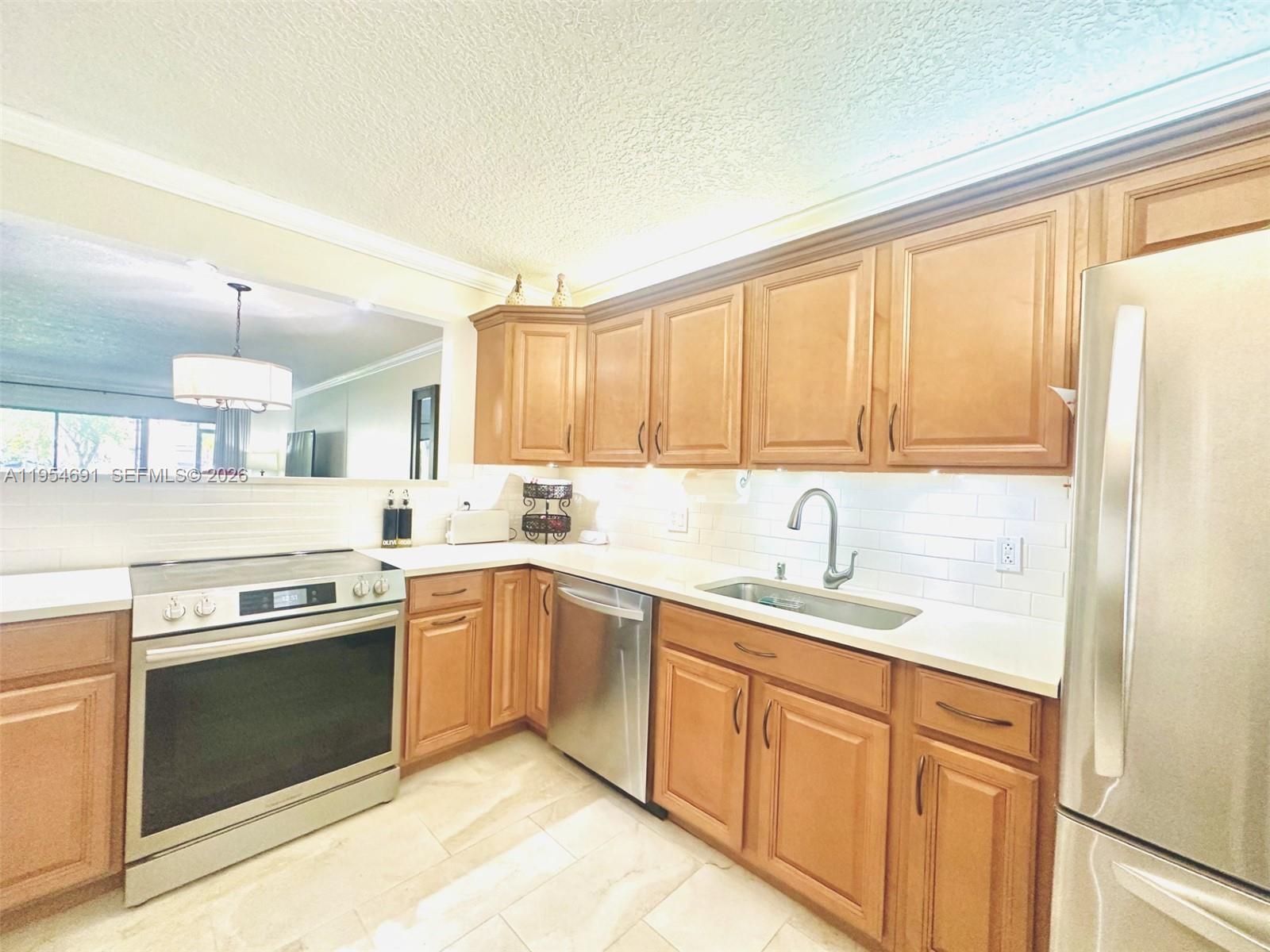 RACQUET CLUB APARTMENTS A - Residential