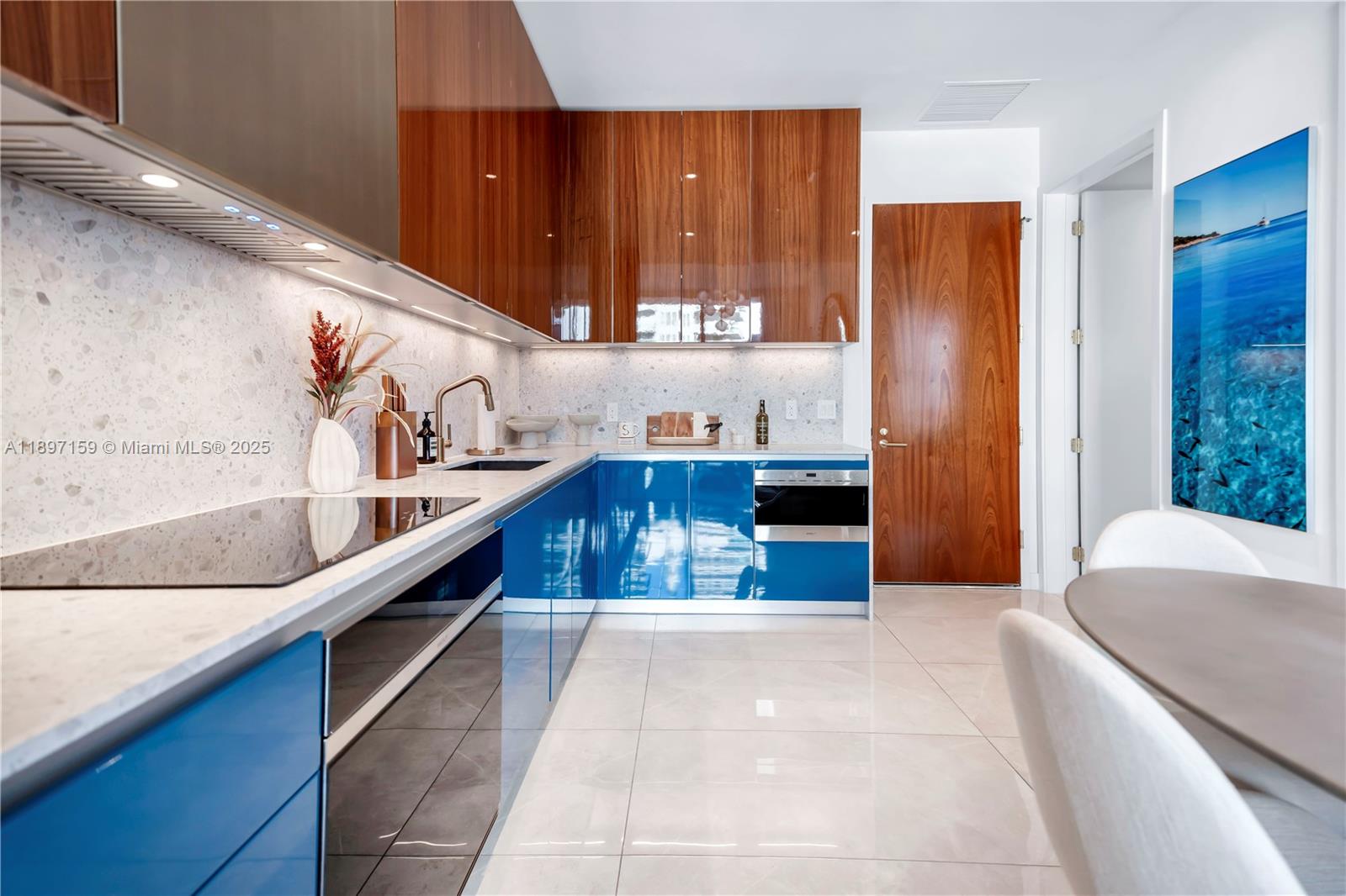 2655 S Bayshore Dr 1406