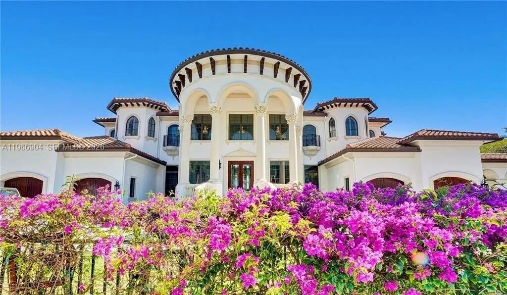 View photos, virtual tours, details... 7130 Lemon Grass Dr