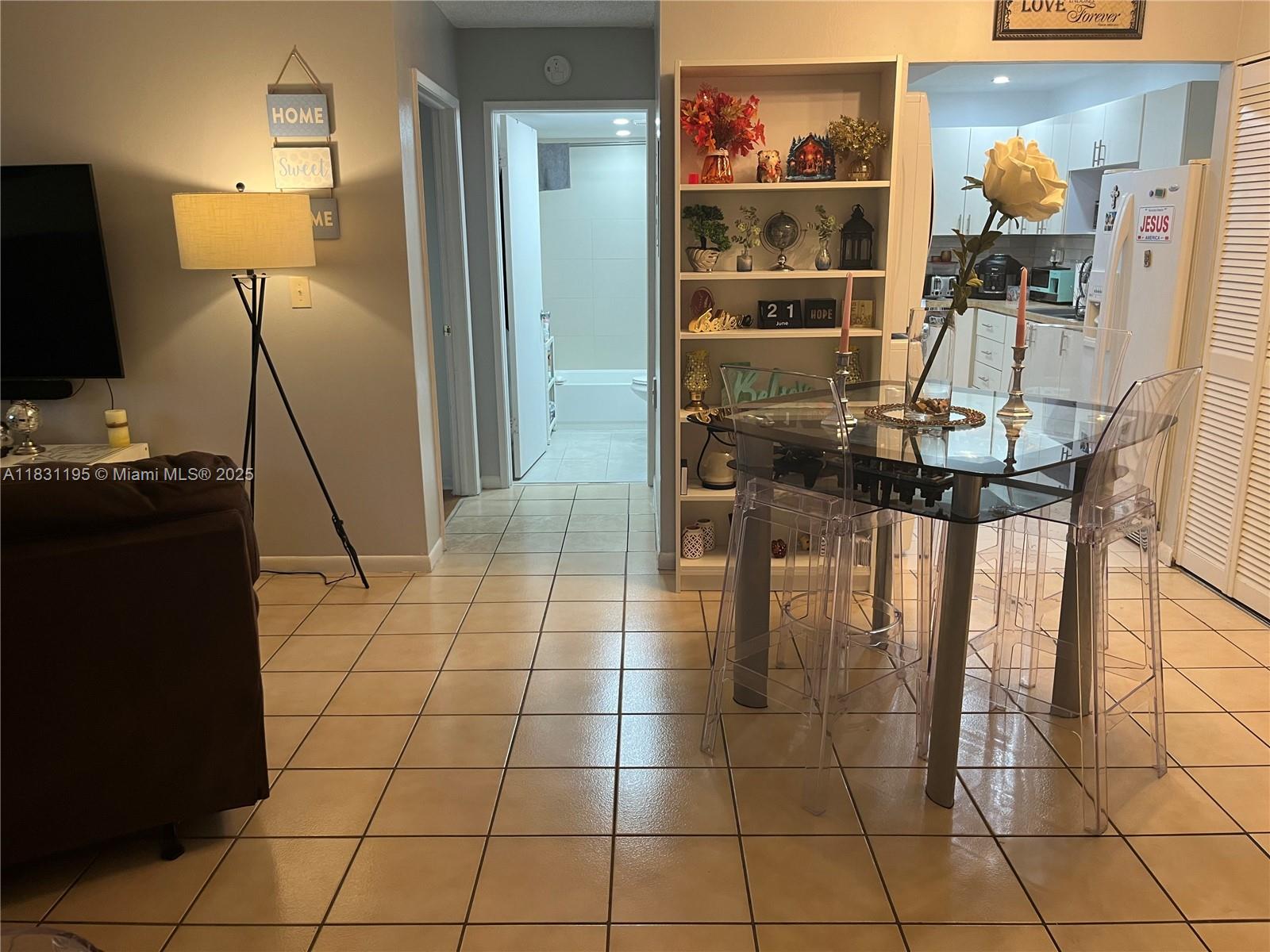 AZUL AT FONTAINEBLEAU CON - Residential