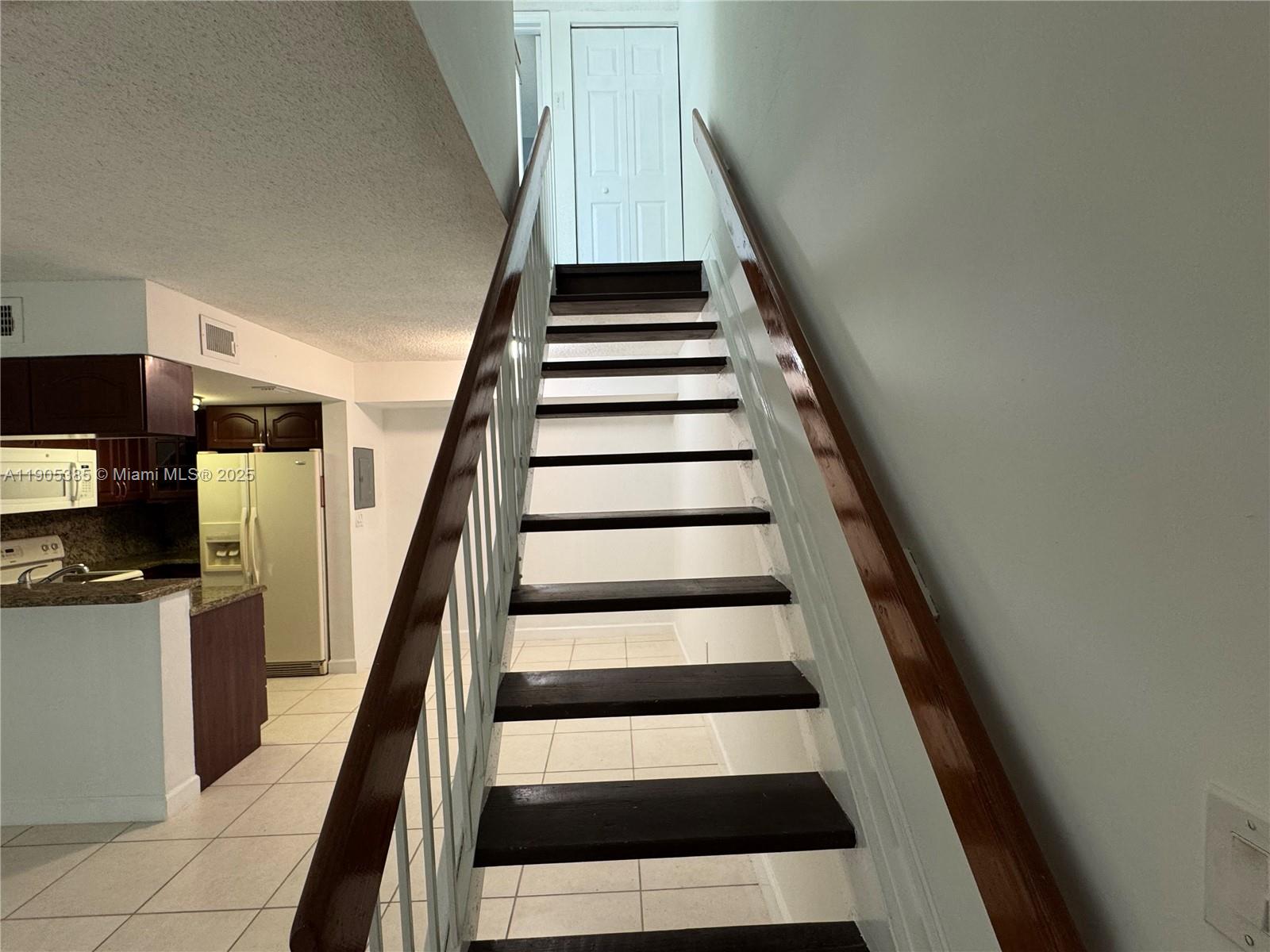 CORAL POINTE TOWNHOMES CO - Residential