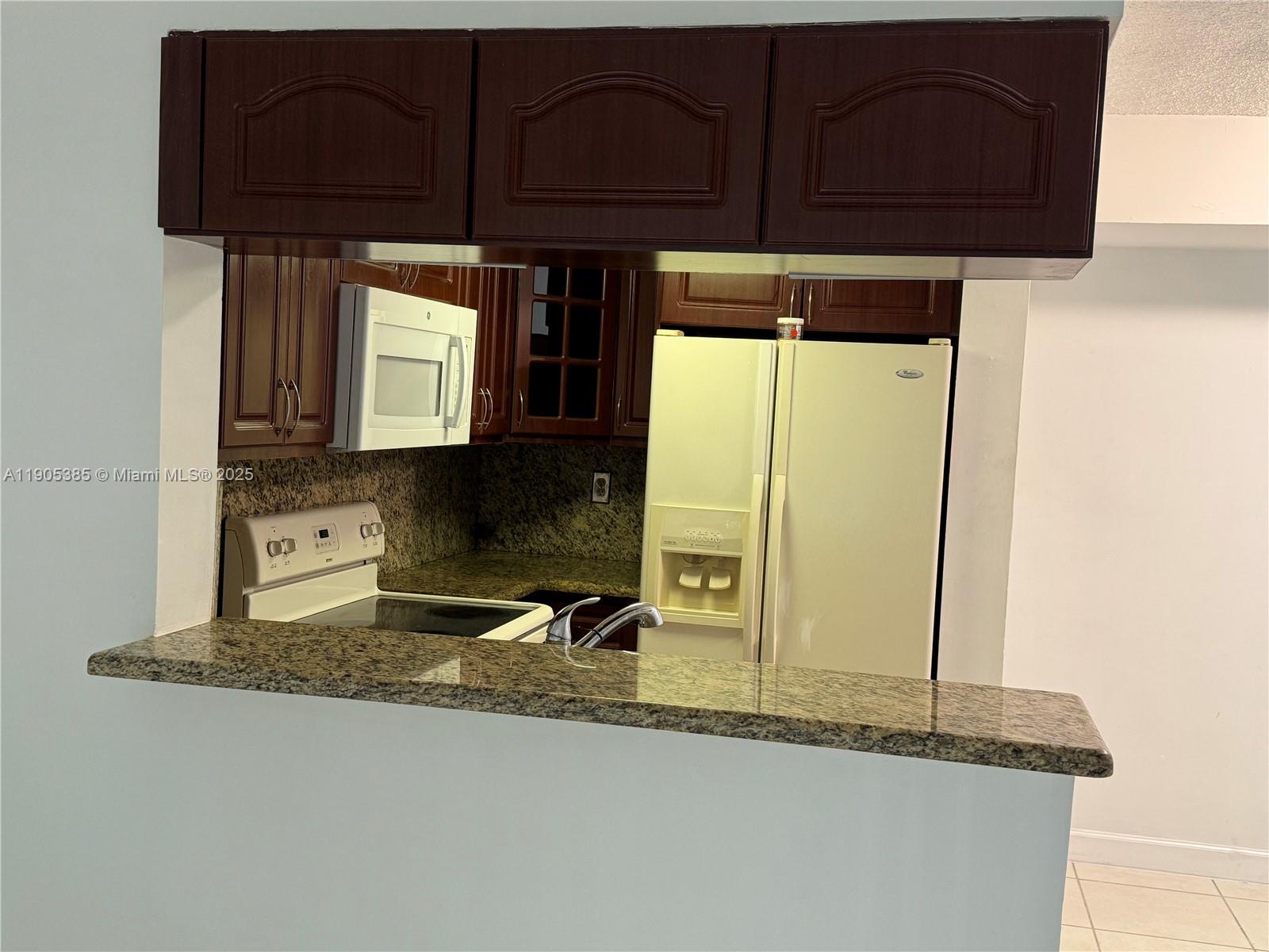 CORAL POINTE TOWNHOMES CO - Residential