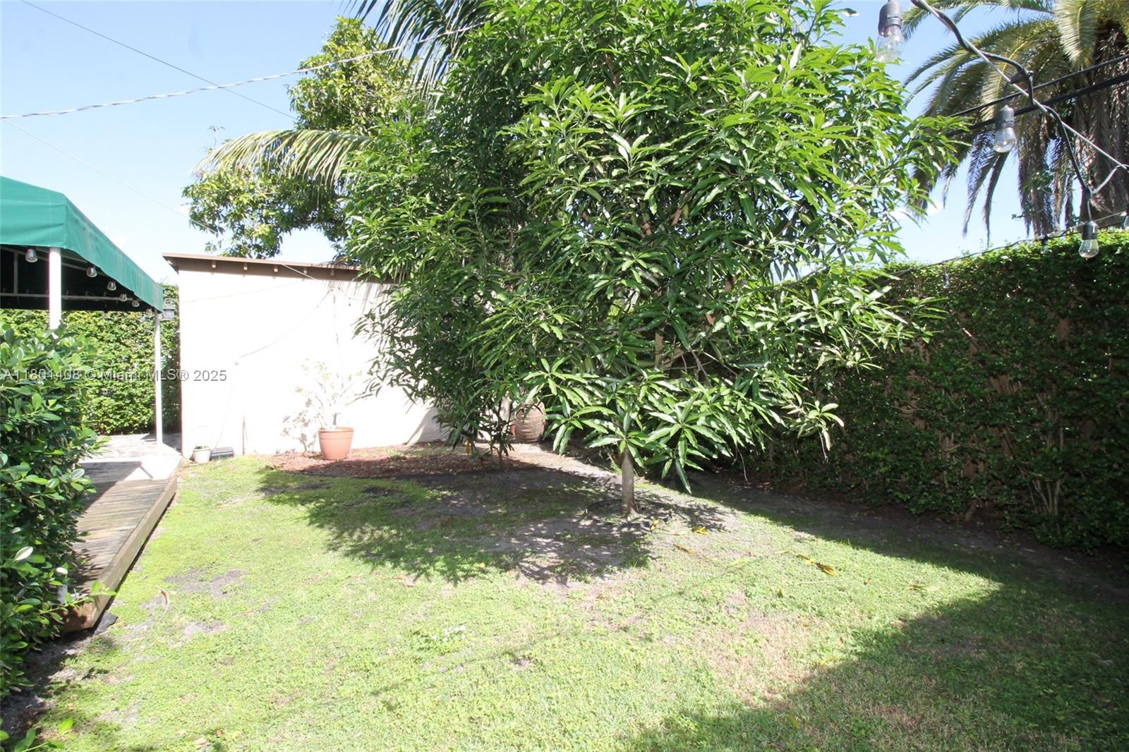 C GABLES GRANADA SEC REV - Residential