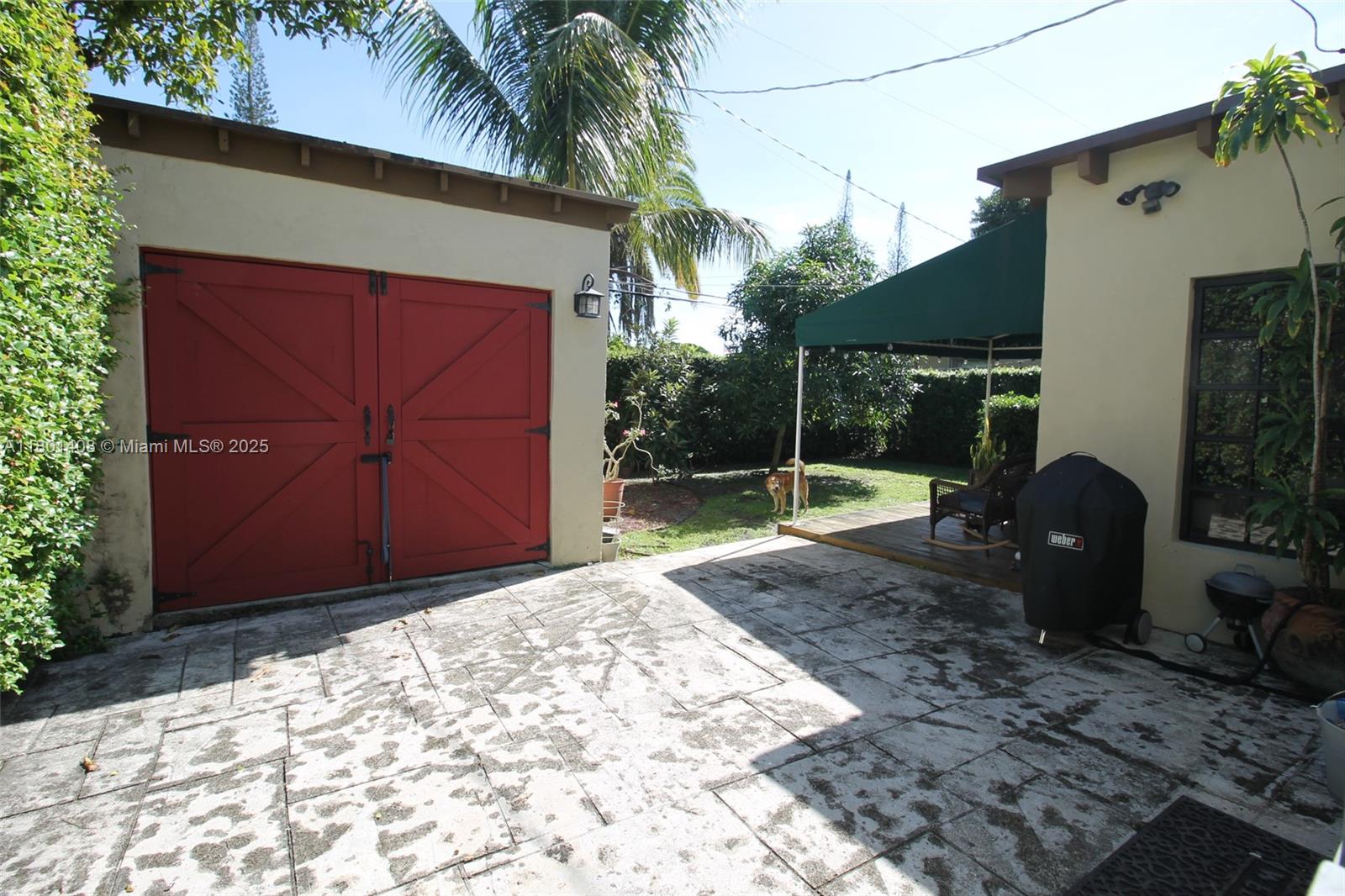 C GABLES GRANADA SEC REV - Residential