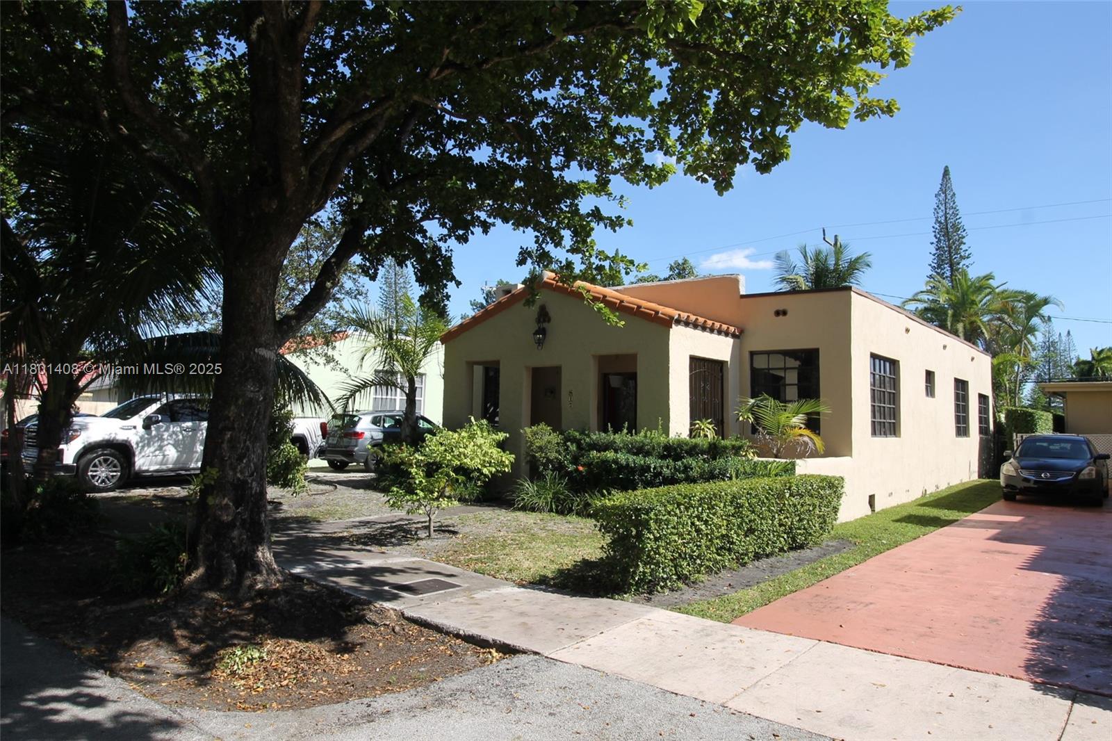 C GABLES GRANADA SEC REV - Residential