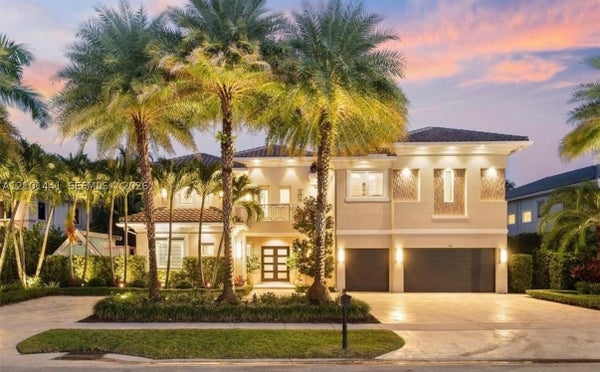 560 COCONUT PALM TER, PLANTATION, FL 33324 - Image e8988b3e7c0138c8797ffb14cf8df6d5/648236895