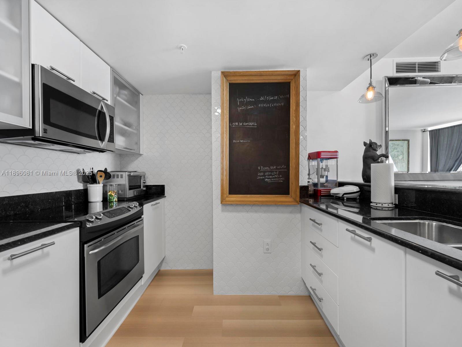 1800 CLUB CONDO - Residential