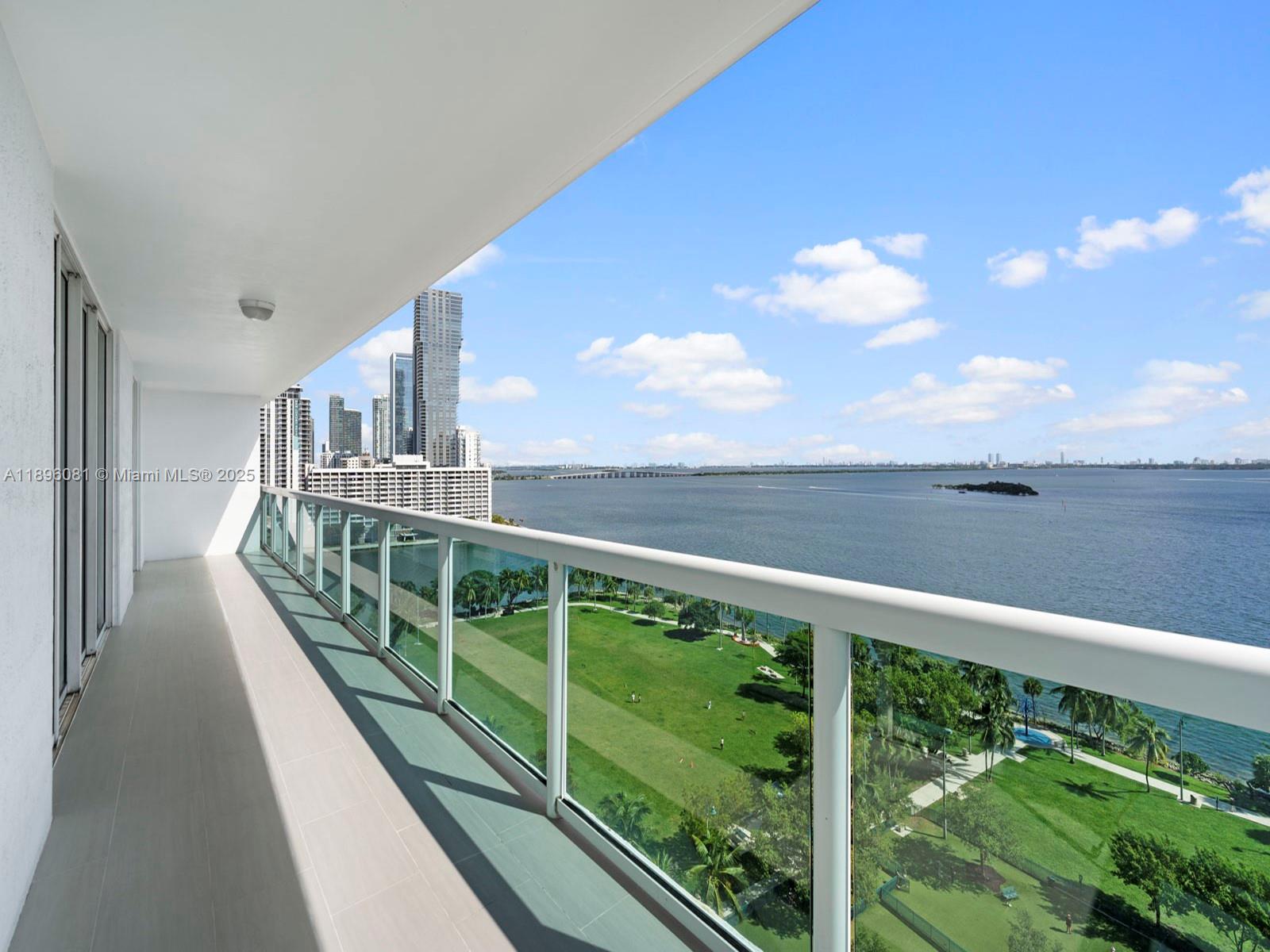 1800 N Bayshore Dr 1505
