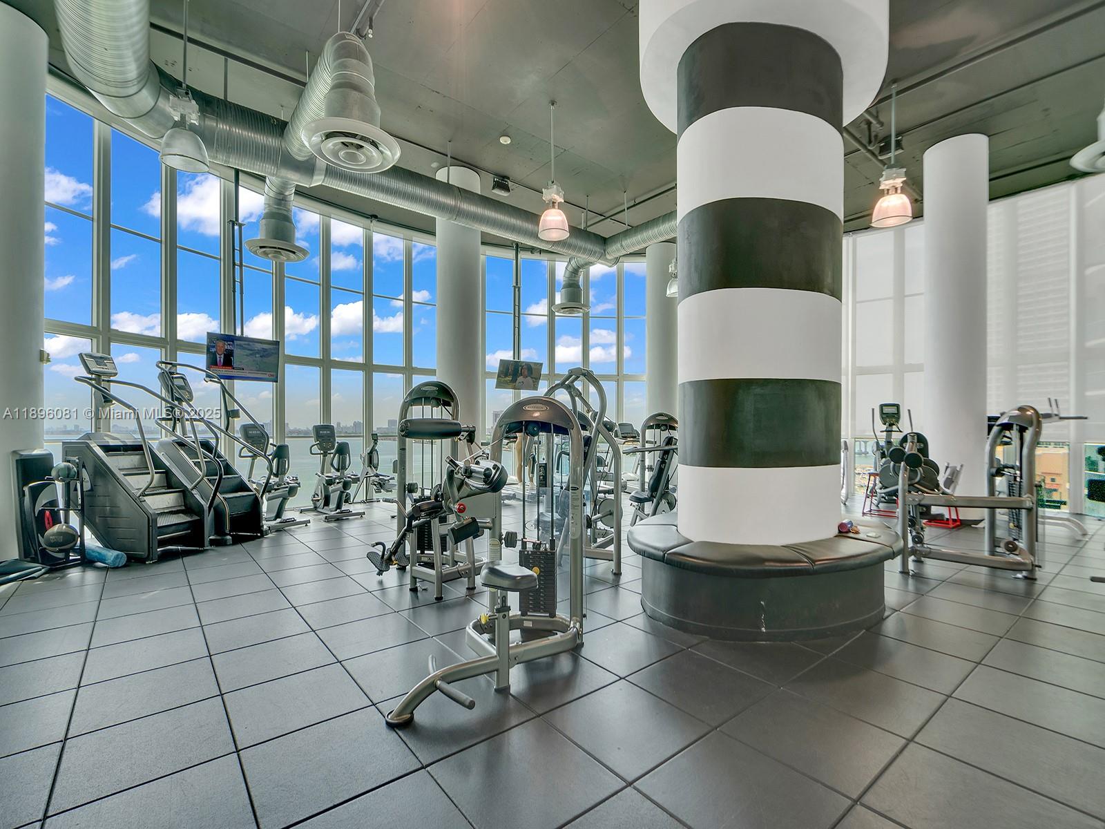 1800 CLUB CONDO - Residential