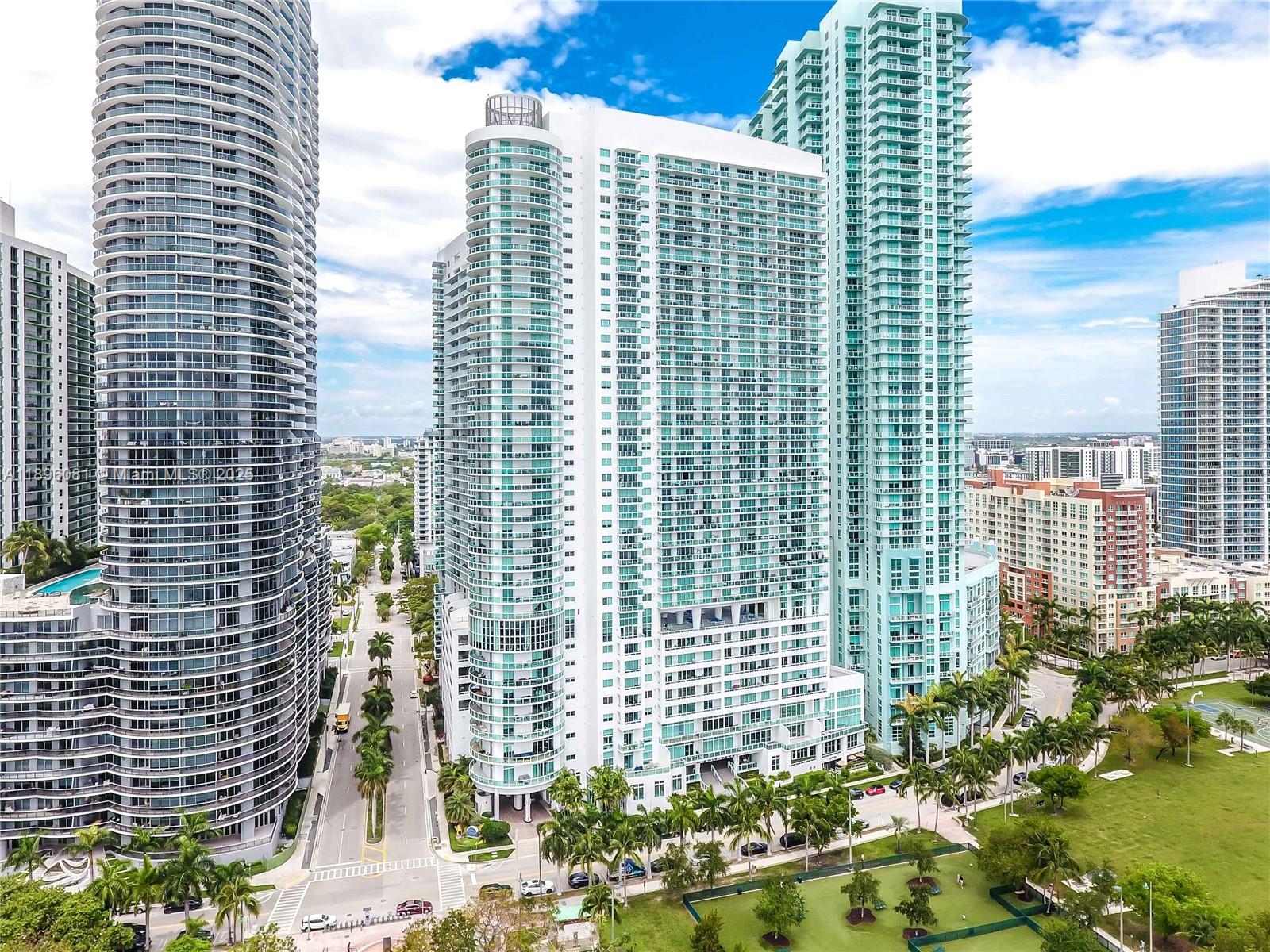 1800 CLUB CONDO - Residential