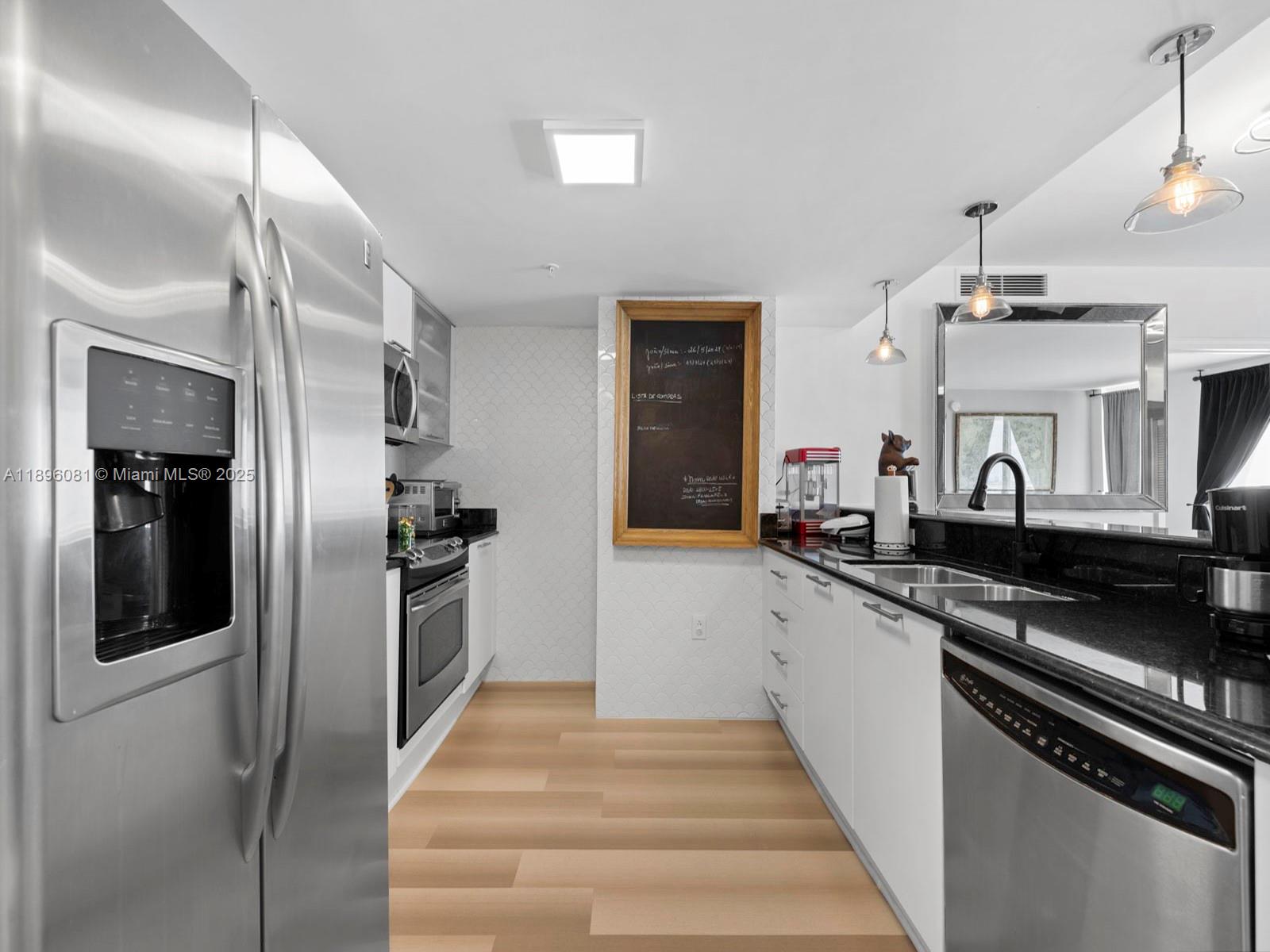 1800 CLUB CONDO - Residential