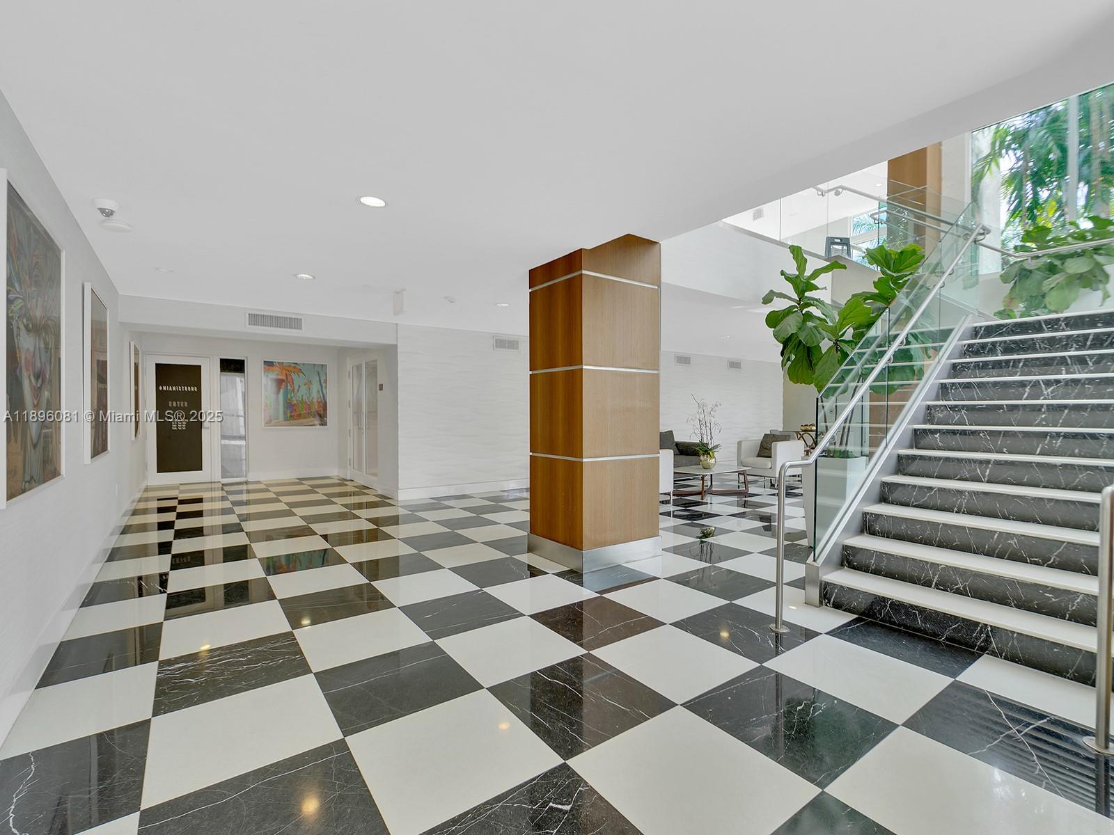 1800 CLUB CONDO - Residential